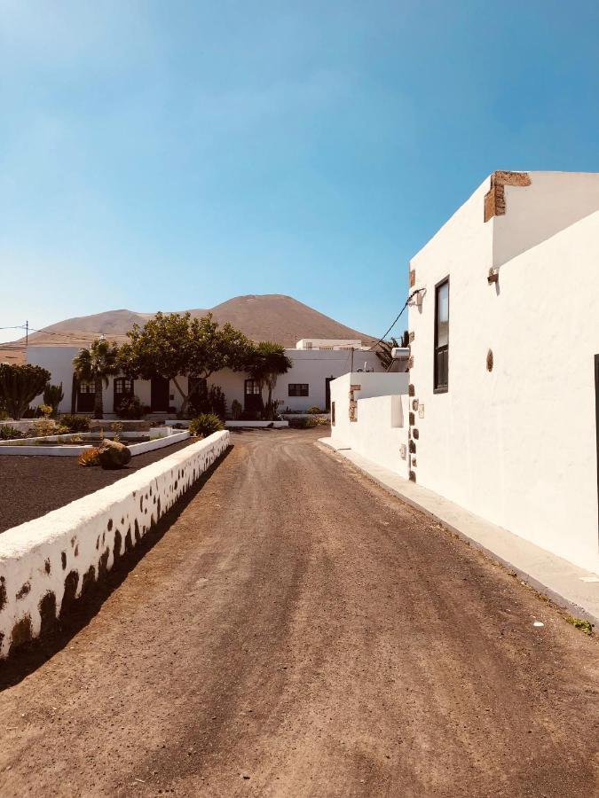 Bodega Botanica - Shared Pool - Island Location - 10 Mins Drive To Famara And La Santa