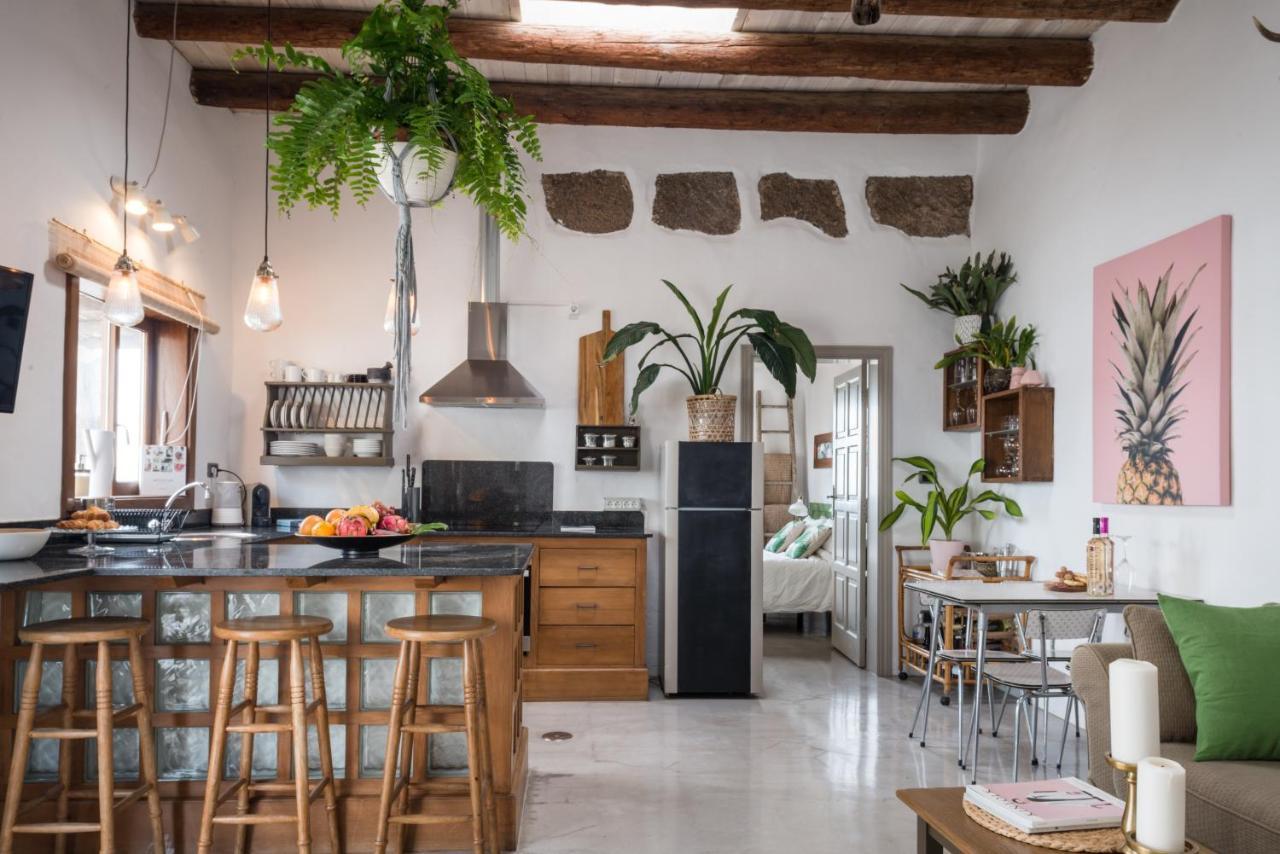 Casa Botanica - Island Location - 10 Mins Drive To Famara And La Santa Apartment