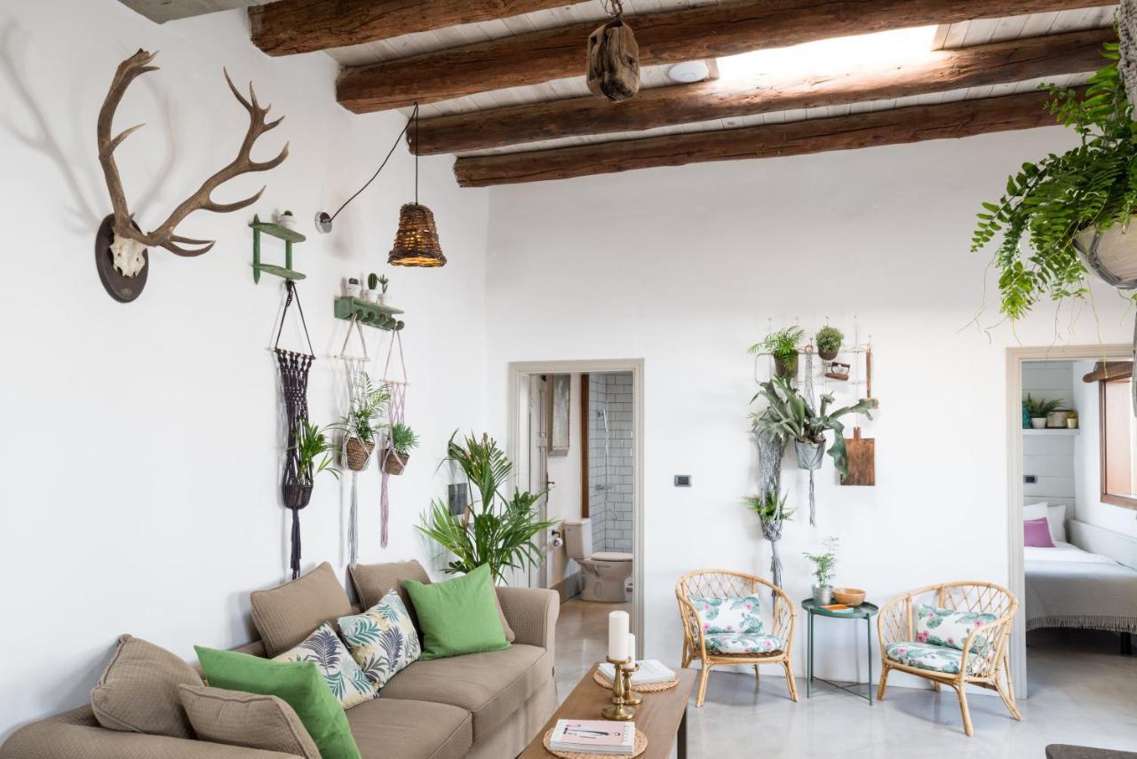 Casa Botanica - Island Location - 10 Mins Drive To Famara And La Santa Apartment Tao