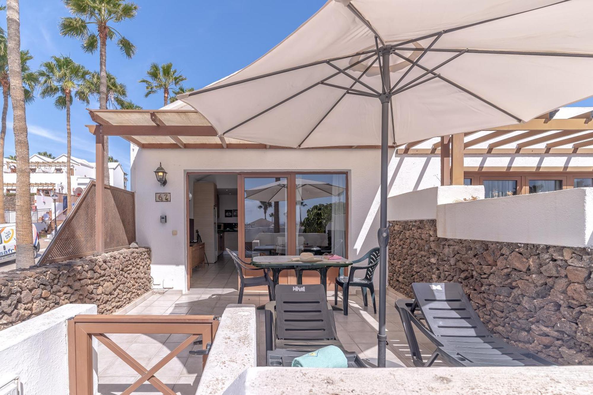 Playa Flamingo C Apartment