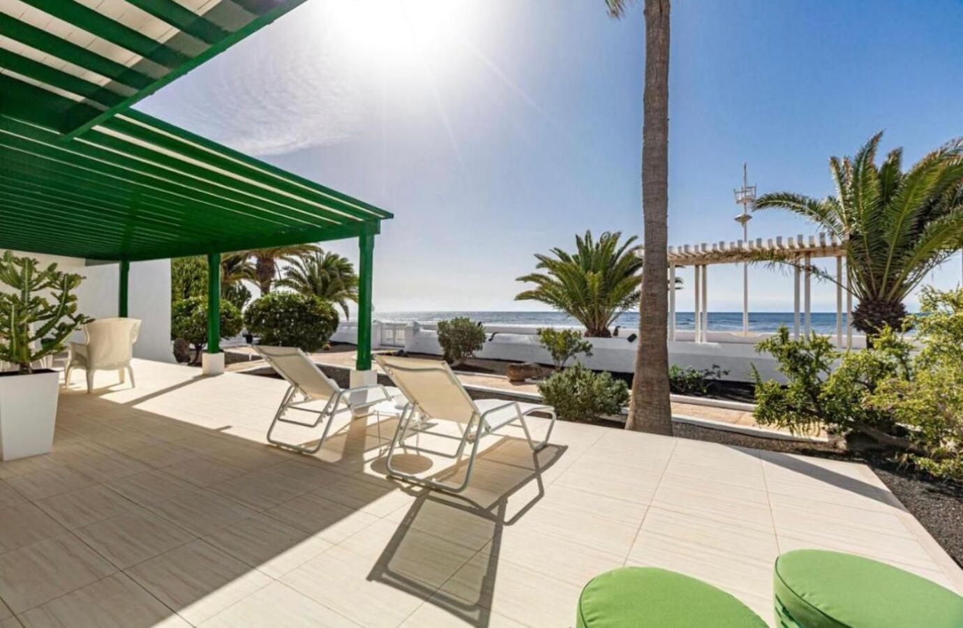 Villa Luxury Sea Front -la Orilla Playa Honda (Lanzarote)
