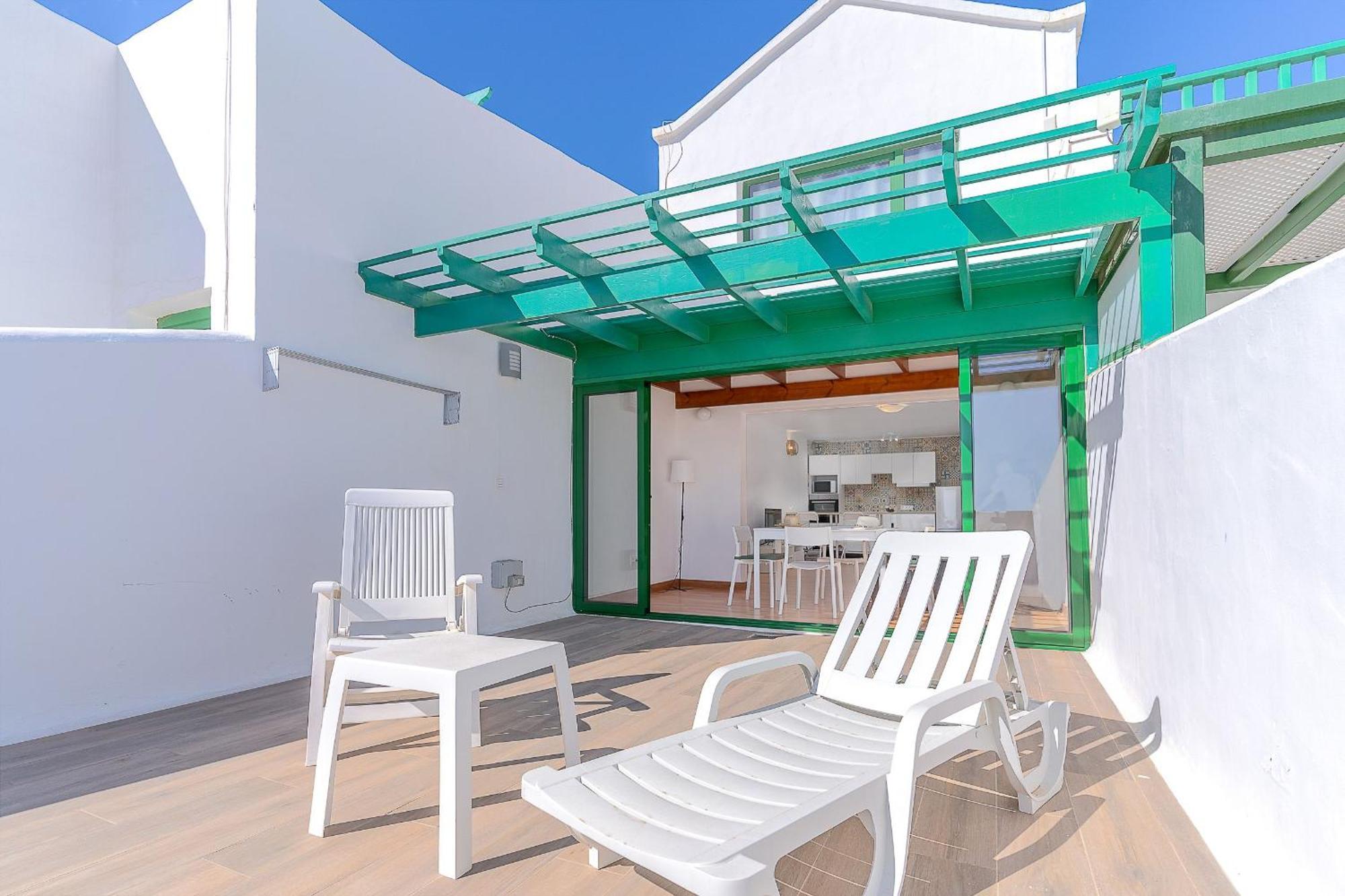 Fantastico Con Terraza Y Vistas Al Mar Costa Teguise