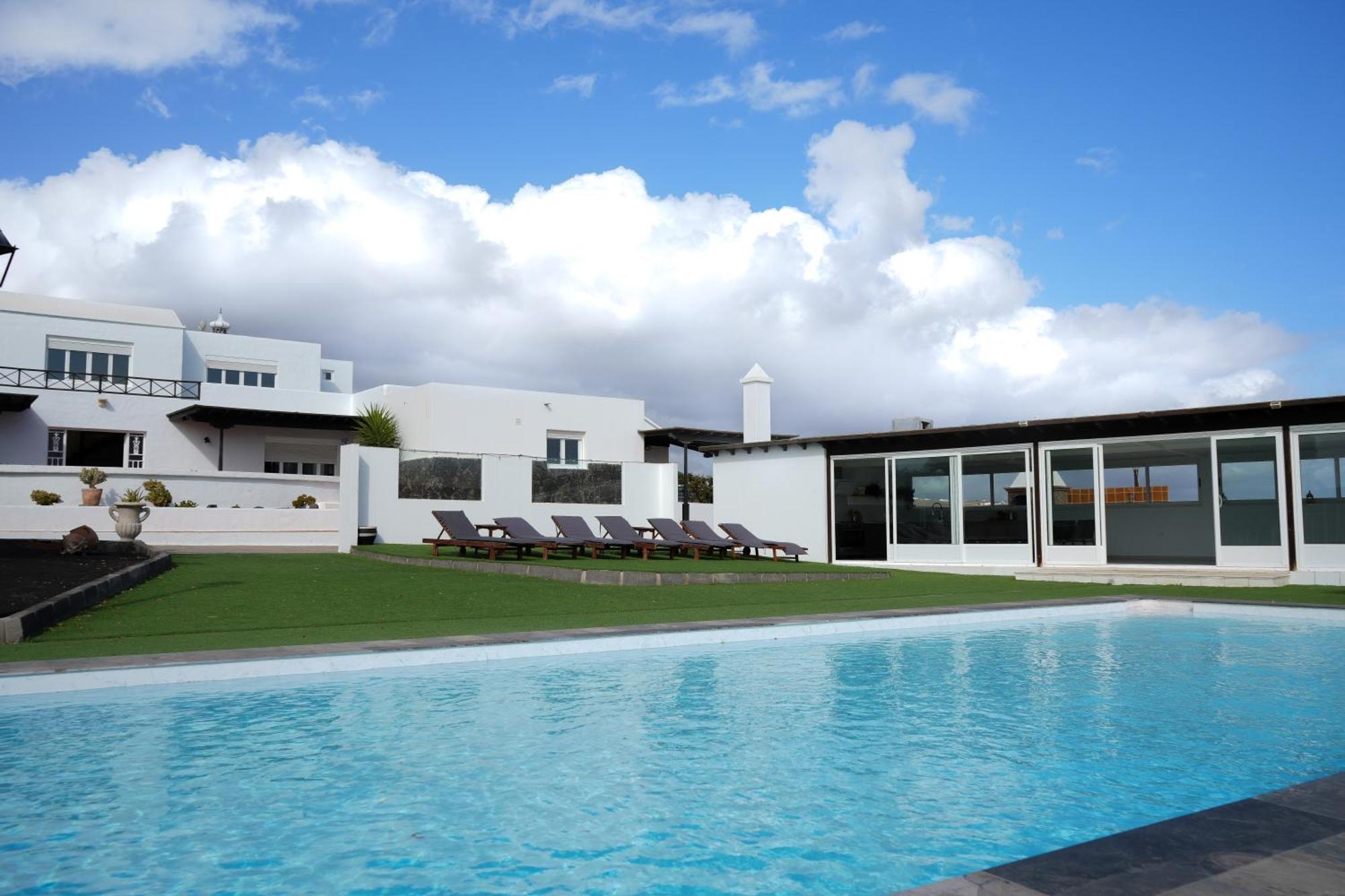 Renovated Mahalo With Swimming Pool & Tennis Court
