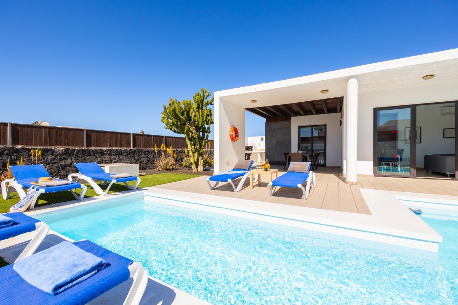 Villa Aurora