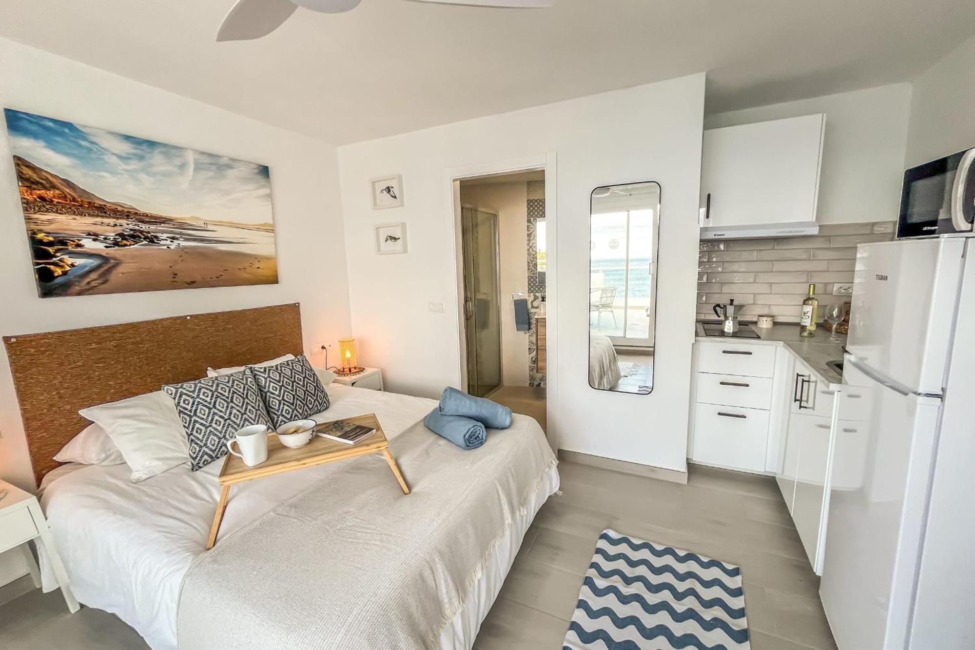 Apartamento Casa Burgao With Large Seaview Terrace Punta Mujeres