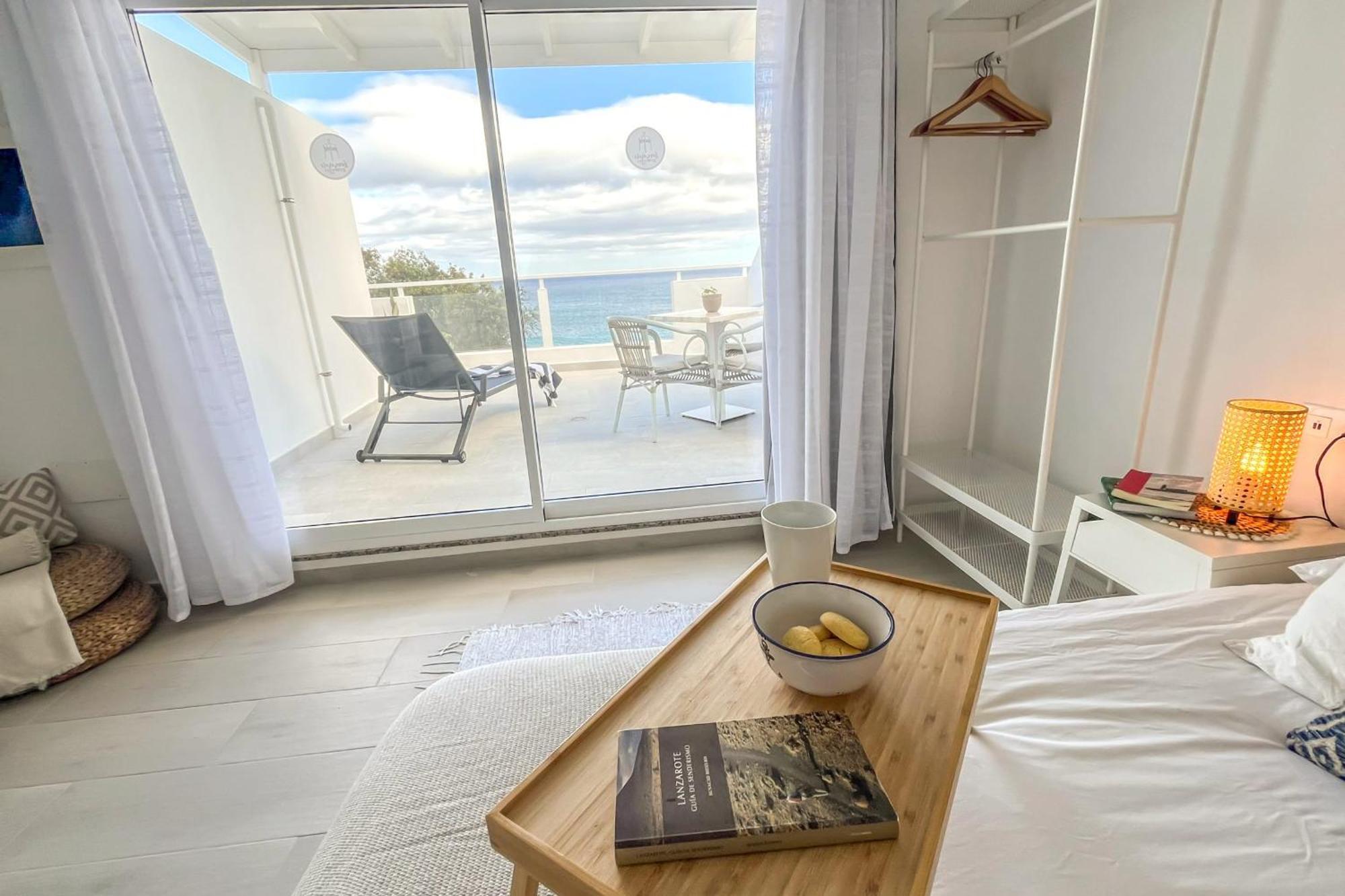 Casa Burgao With Large Seaview Terrace Apartamento