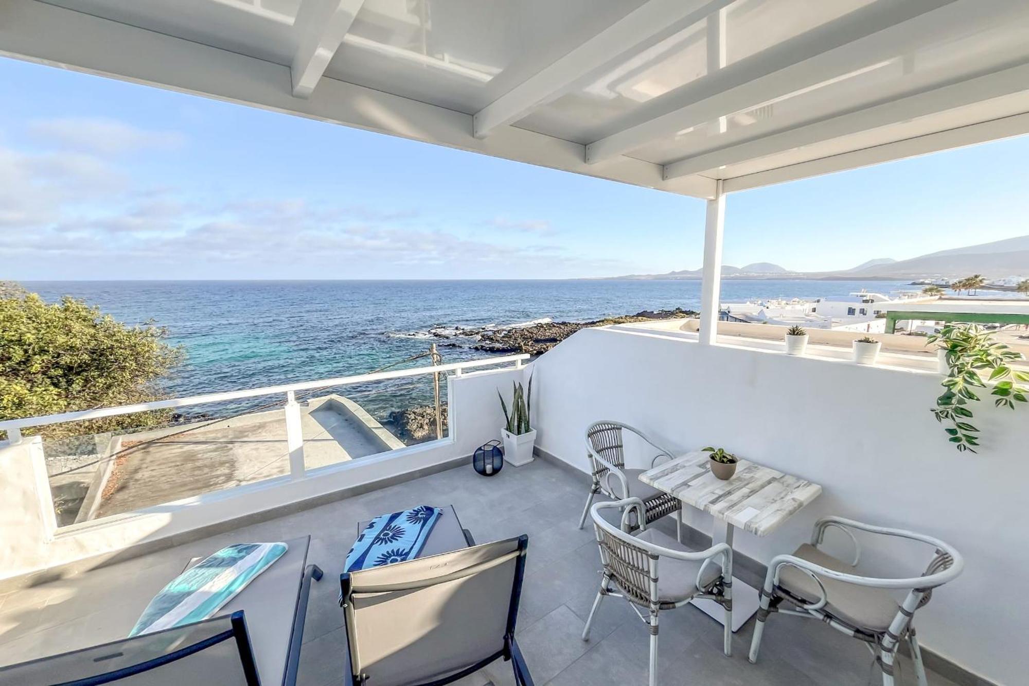 Casa Burgao With Large Seaview Terrace Apartamento *