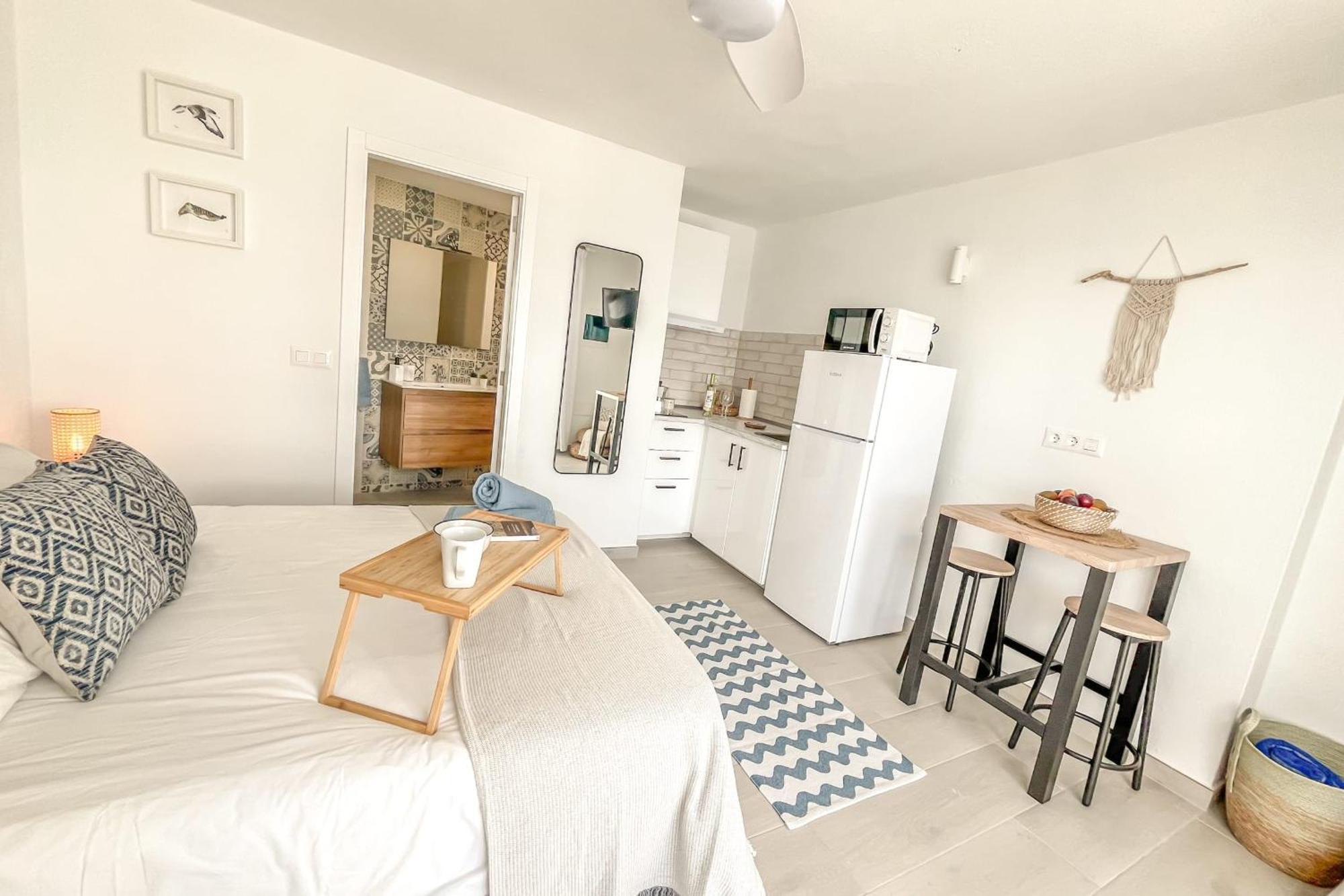Apartamento Casa Burgao With Large Seaview Terrace Punta Mujeres