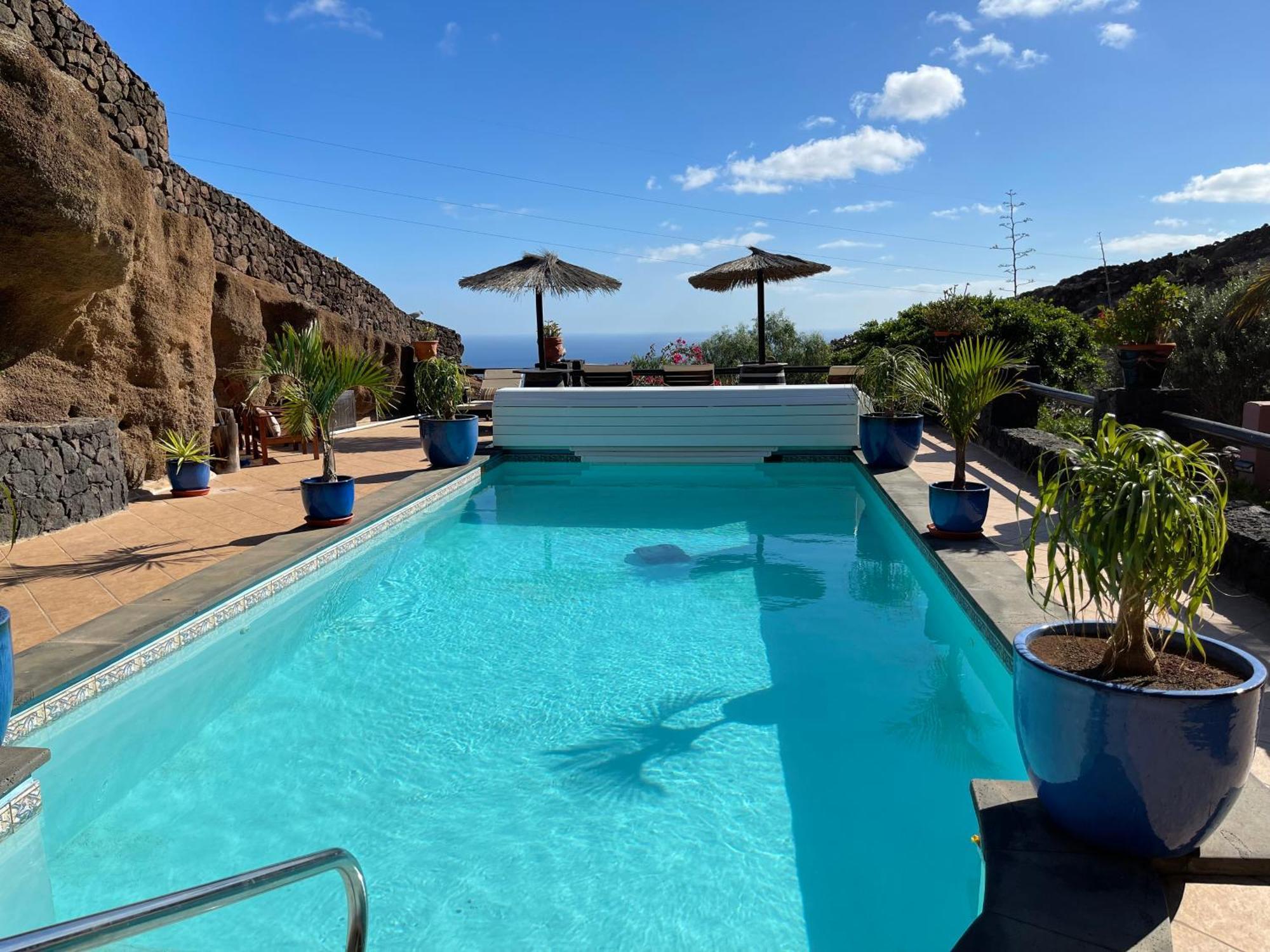 Castillo Lanzarote Winni - Luxury - Pet Friendly With Heated Pool Holiday home