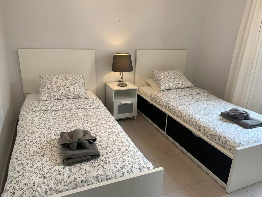 Location Location,seafront With Communal Pool. Apartamento