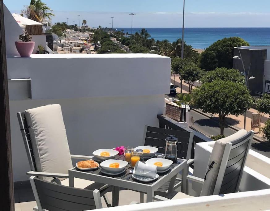 Location Location,seafront With Communal Pool.