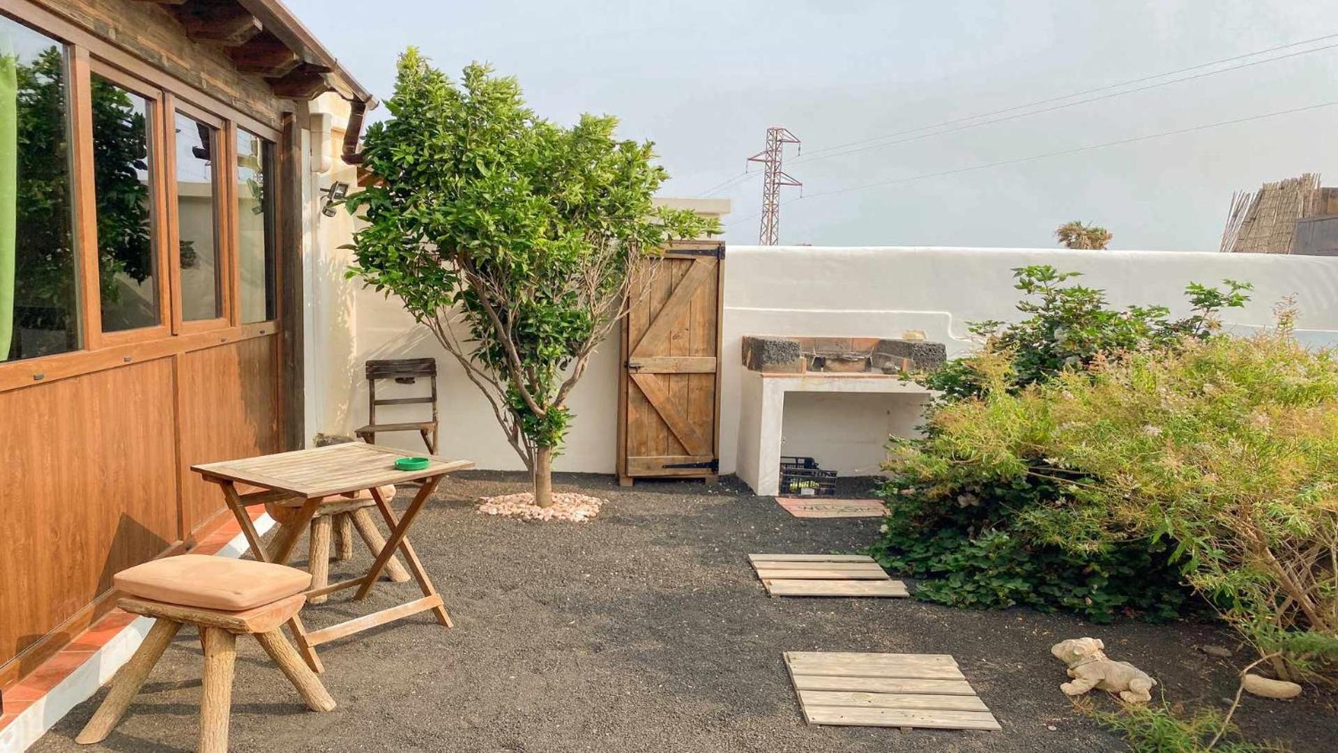 Apartment Casita Mis Chinijos Con Jacuzzi O Minipiscina La Asomada (Lanzarote)