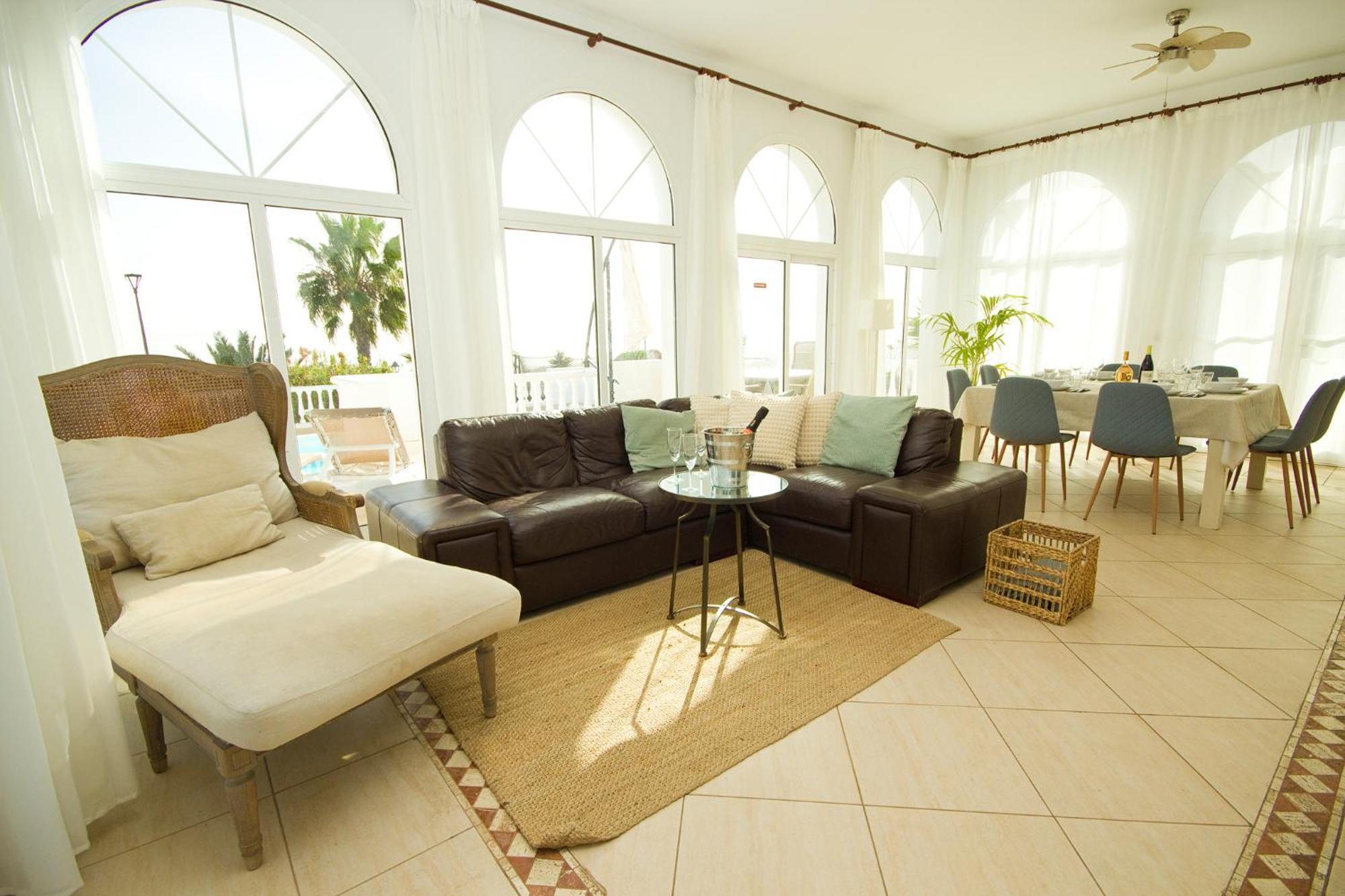 Casa Alba - By Az Villa