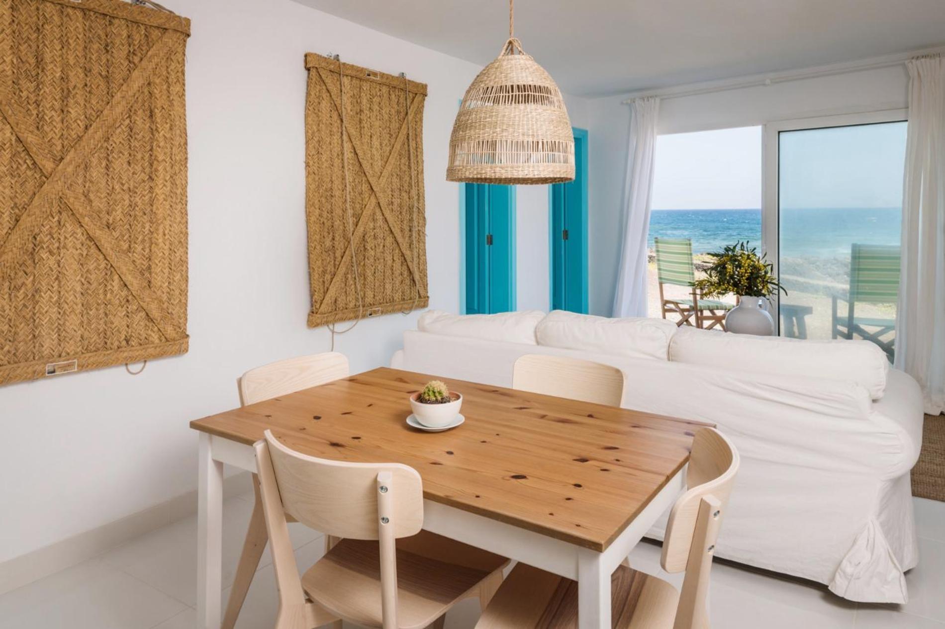 Casa Charcon Bajo, En Primera Linea De Mar - Lanzarote Famara