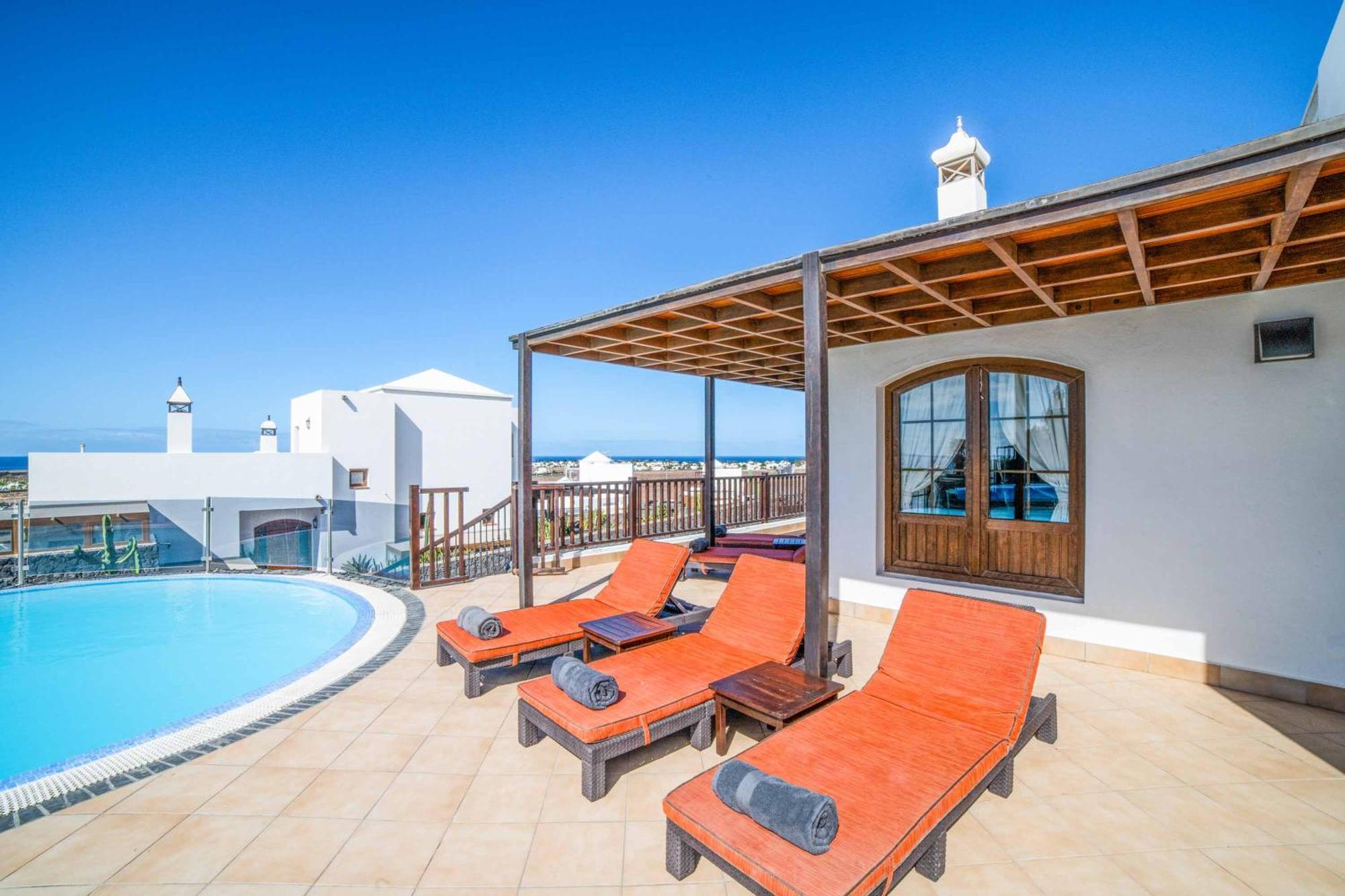 Ocean Escape * Playa Blanca (Lanzarote)