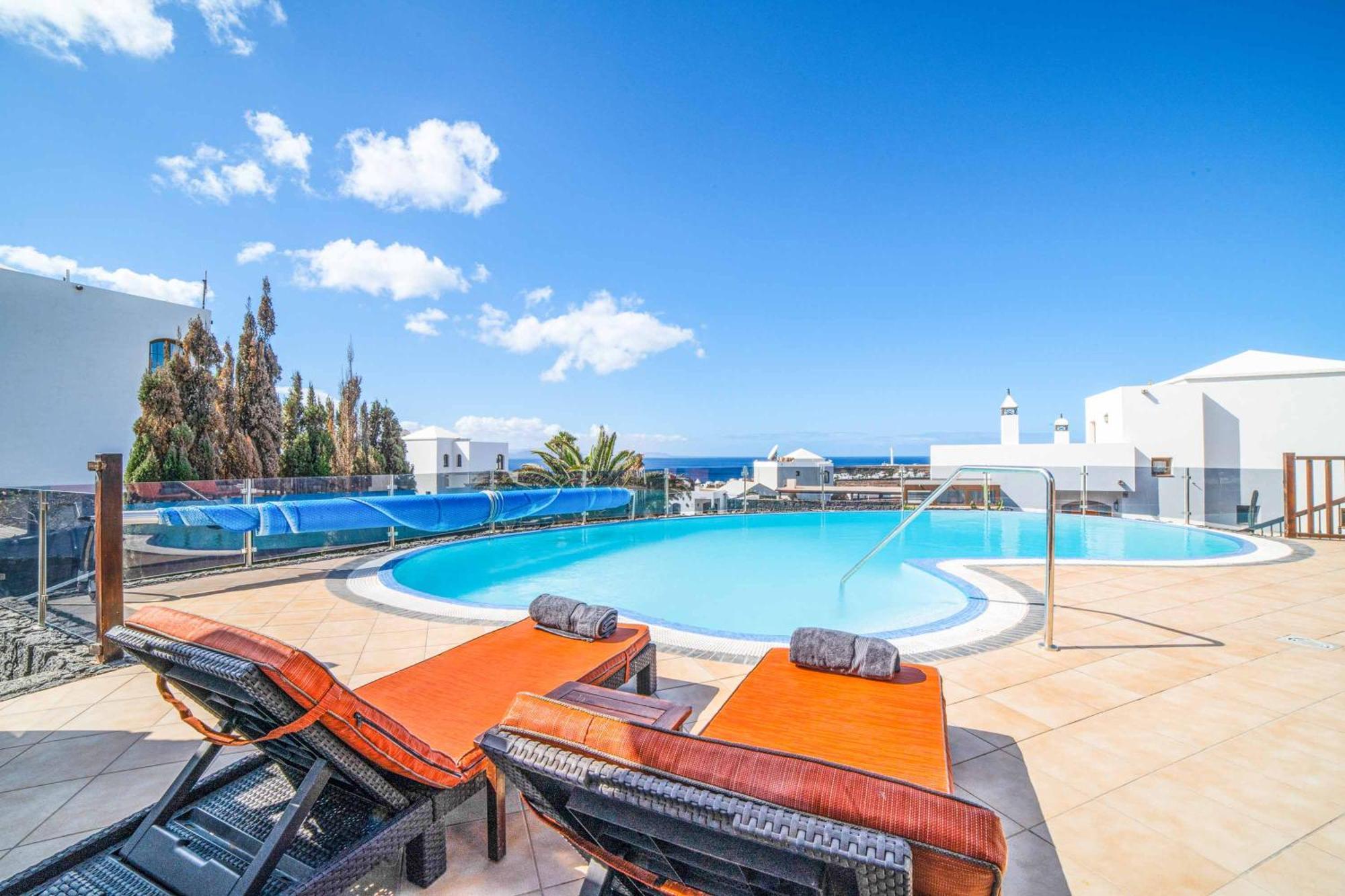 Ocean Escape Playa Blanca (Lanzarote)
