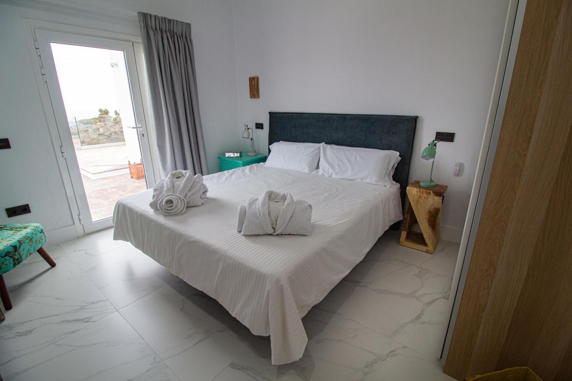 Casa Serena Luxury Villa Mácher