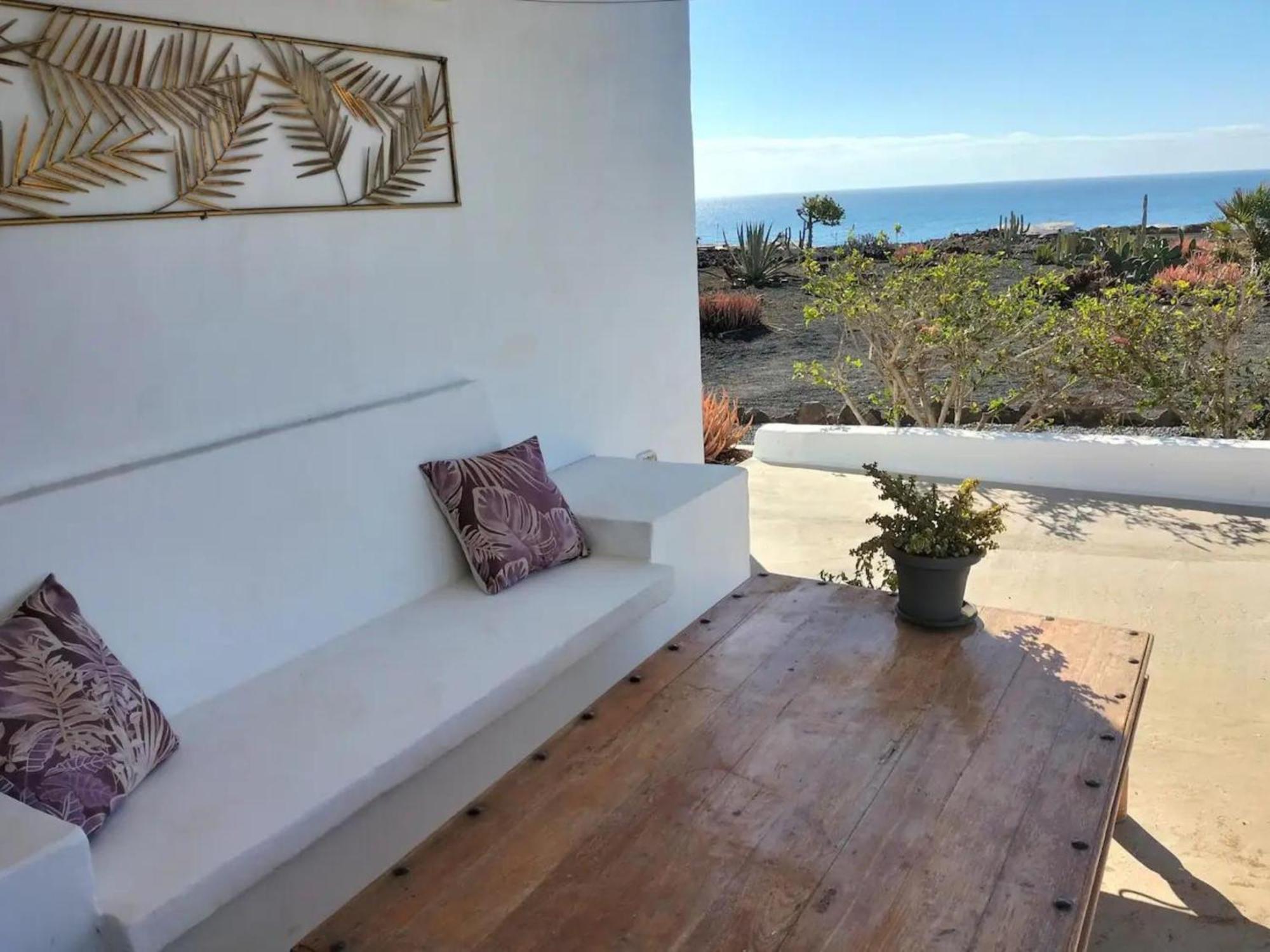 Casa Leonida Ocean Volcano House *