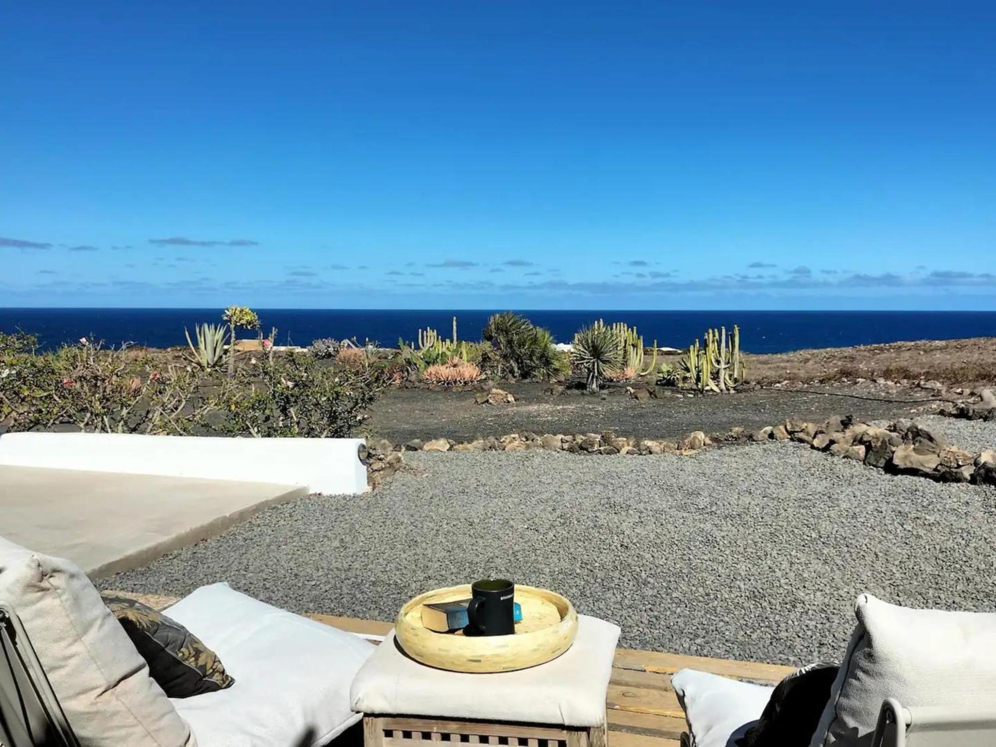 Casa Leonida Ocean Volcano House Holiday home *