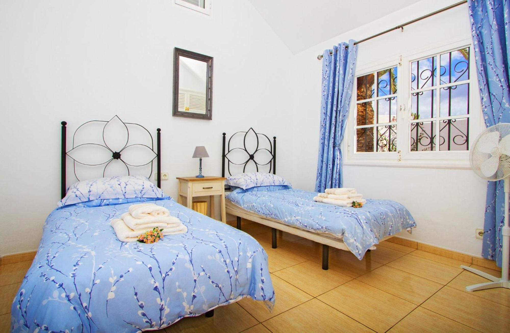 Exceptional 3 Bedroom Adsey -short Walk To Town - By Lanzarote Leisure Puerto del Carmen (Lanzarote)