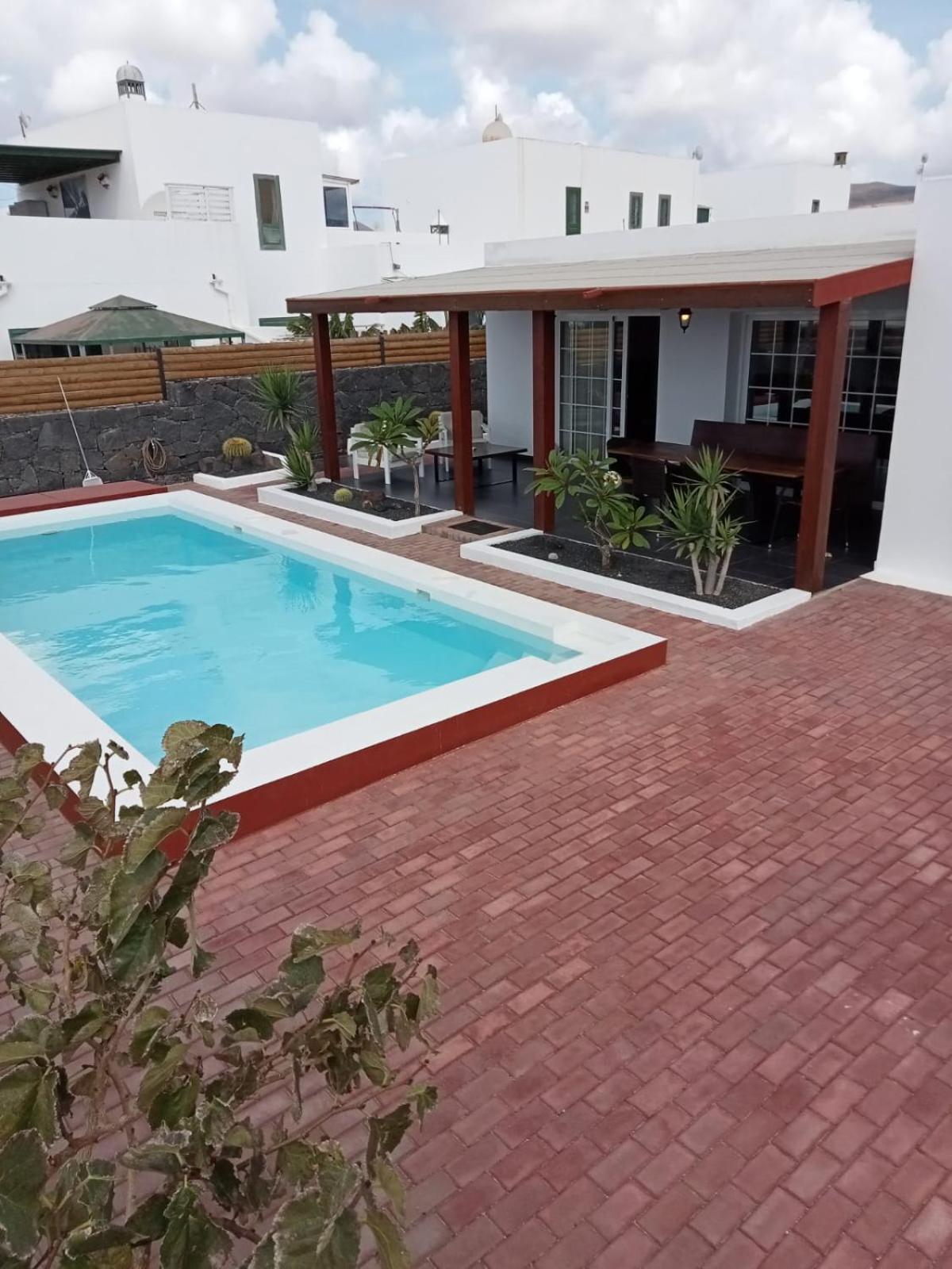 Pol Lanzarote Villa *