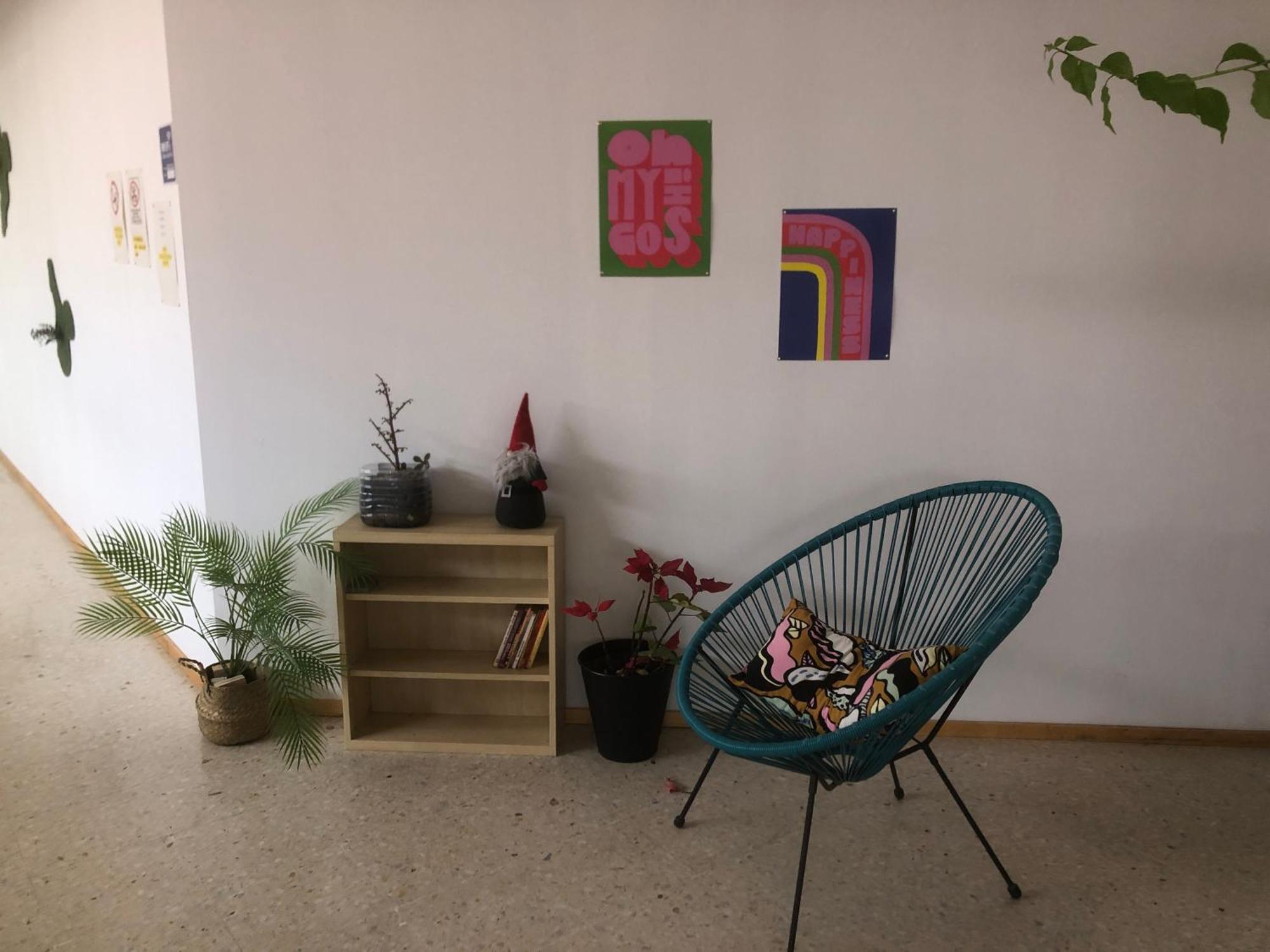 Urban Rest Zone And Coworking Luxury tent