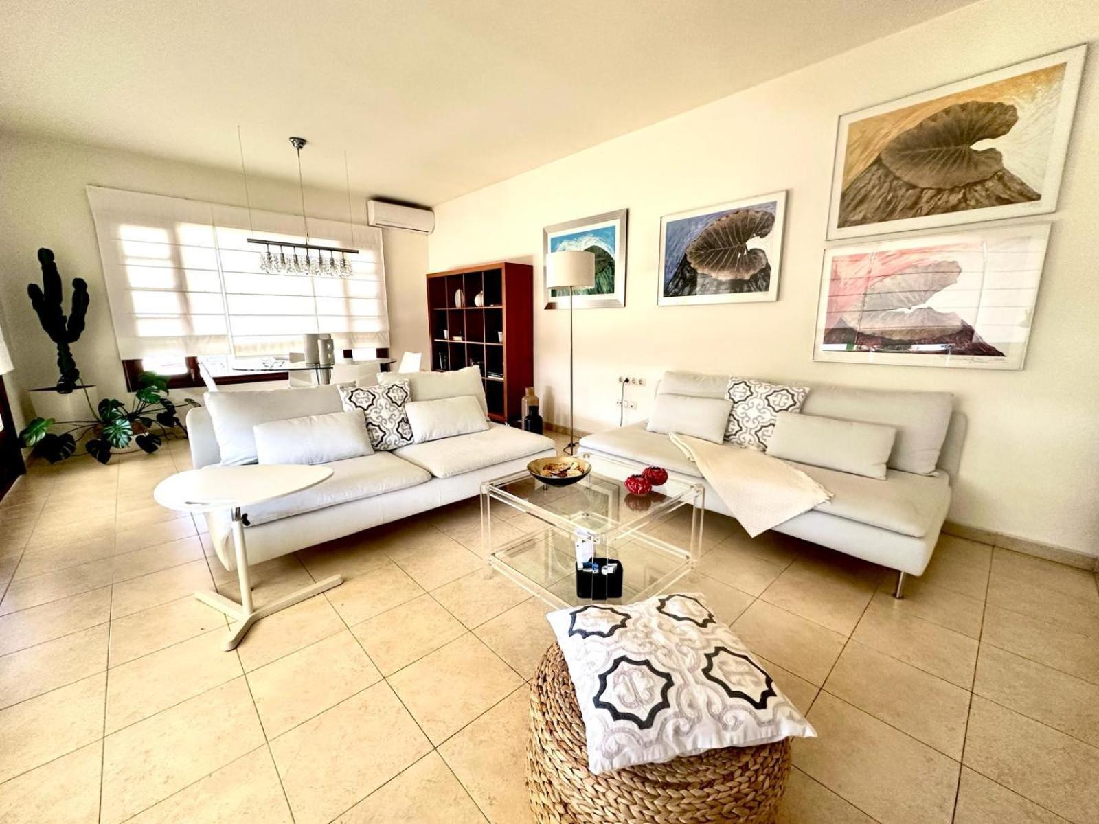 Luxury Sea Front -la Orilla Villa