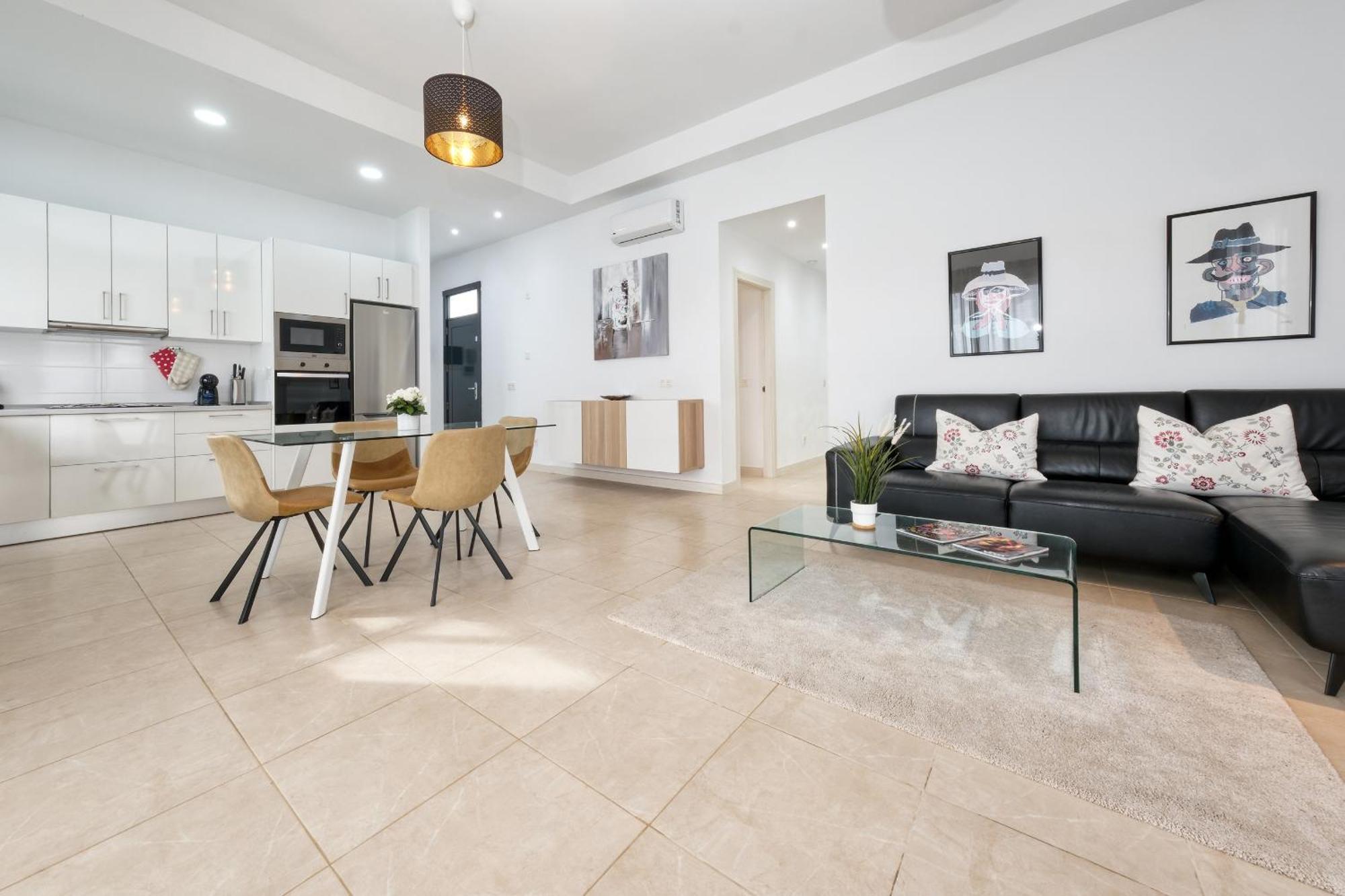 Cassia-private Pool Aircon, Sat Tv By Lanzarote