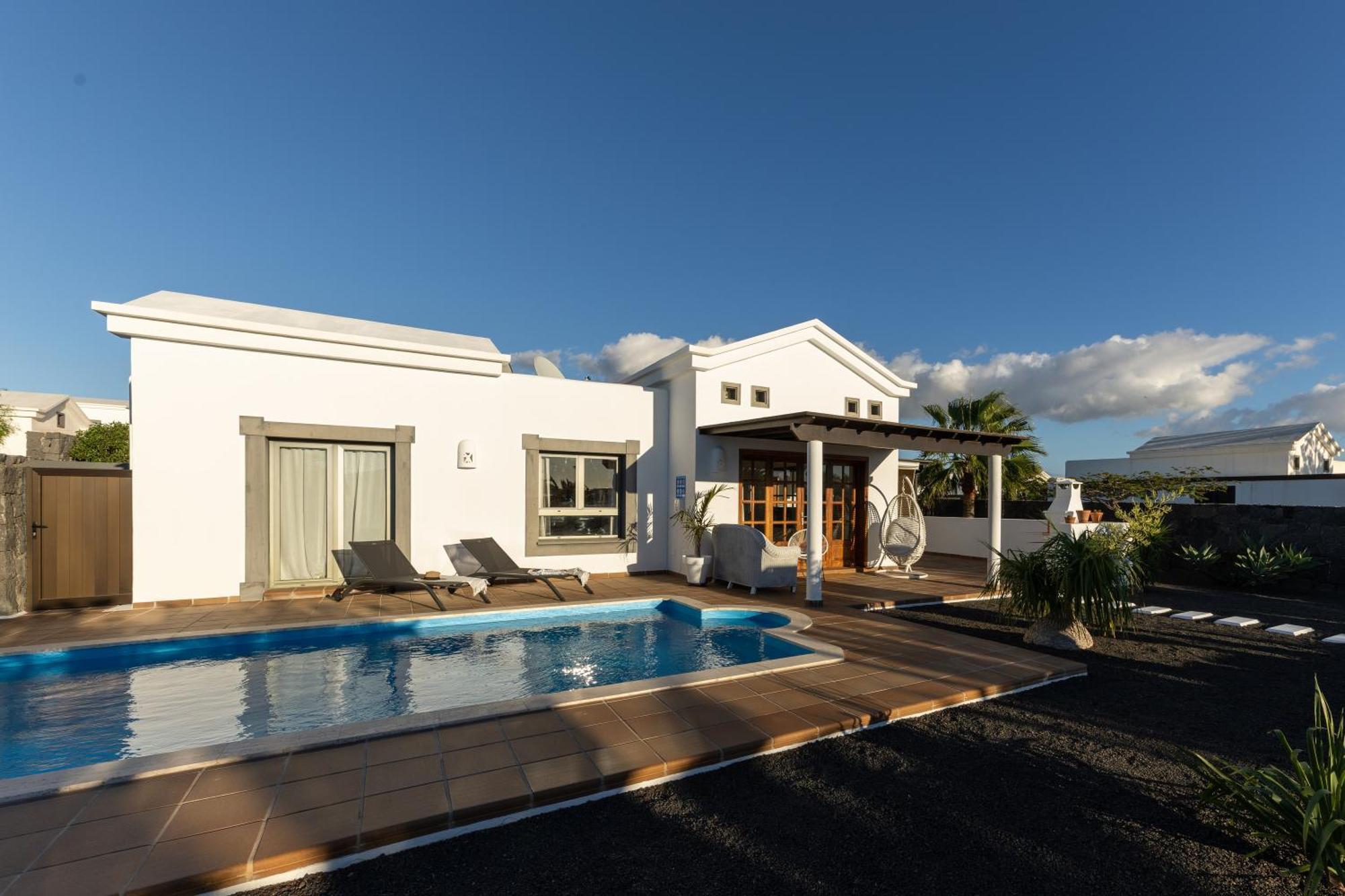 Villa Mo Luxury Heated Pool *
