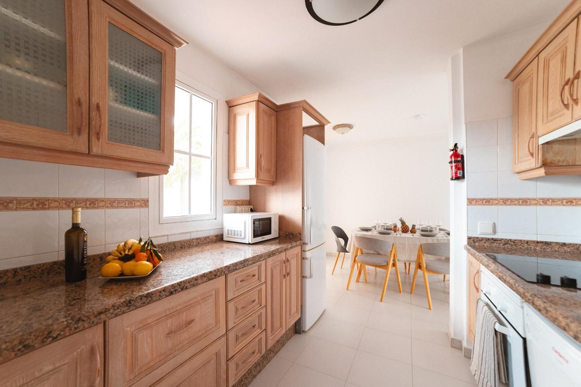 Fariones Villa Tias