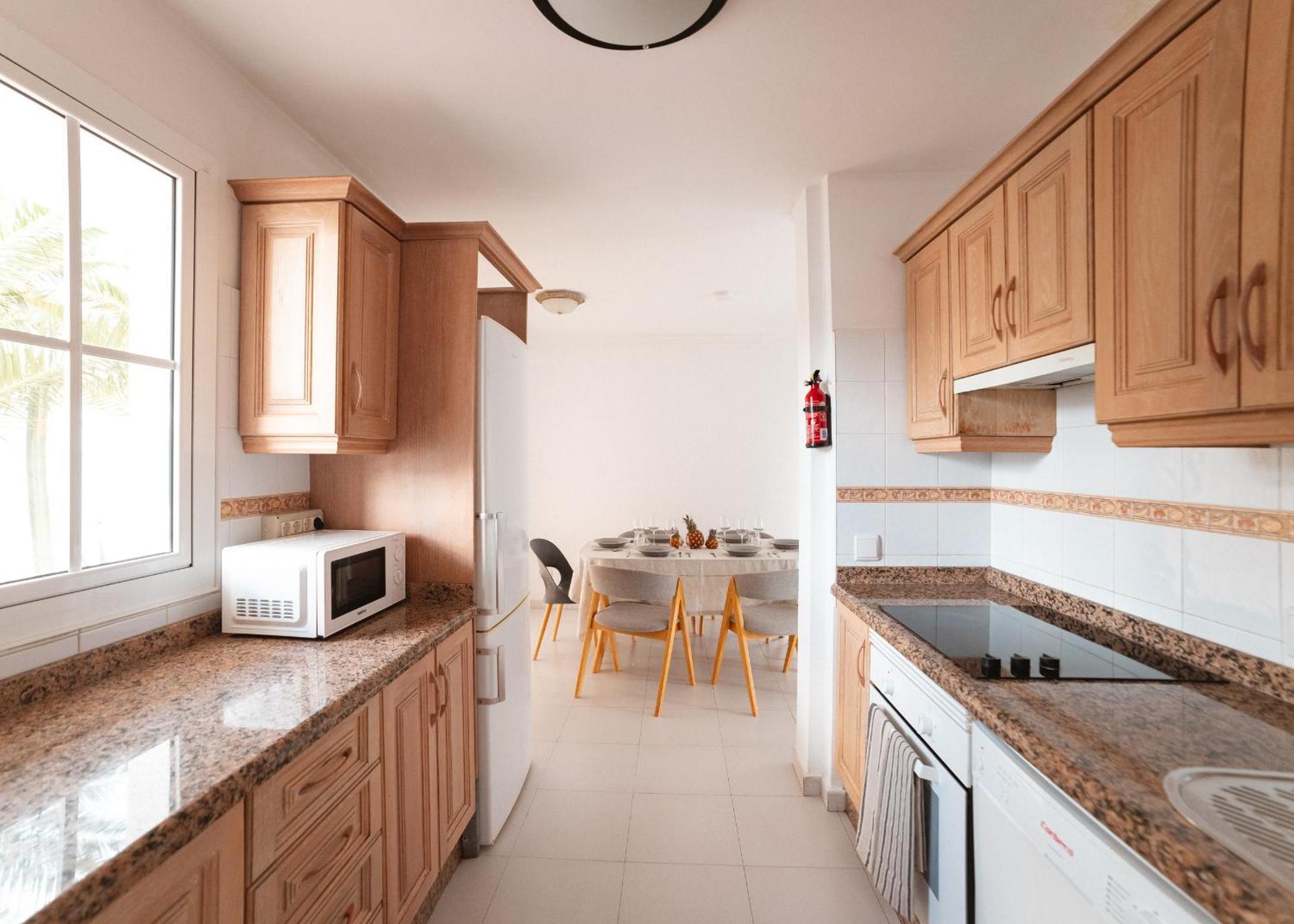 Fariones Villa Tias