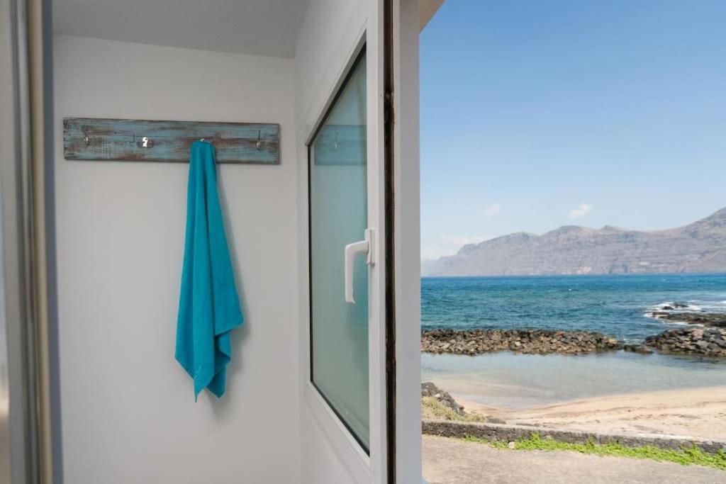 Casa Charcon Alto, En Primera Linea De Mar - Lanzarote * Famara