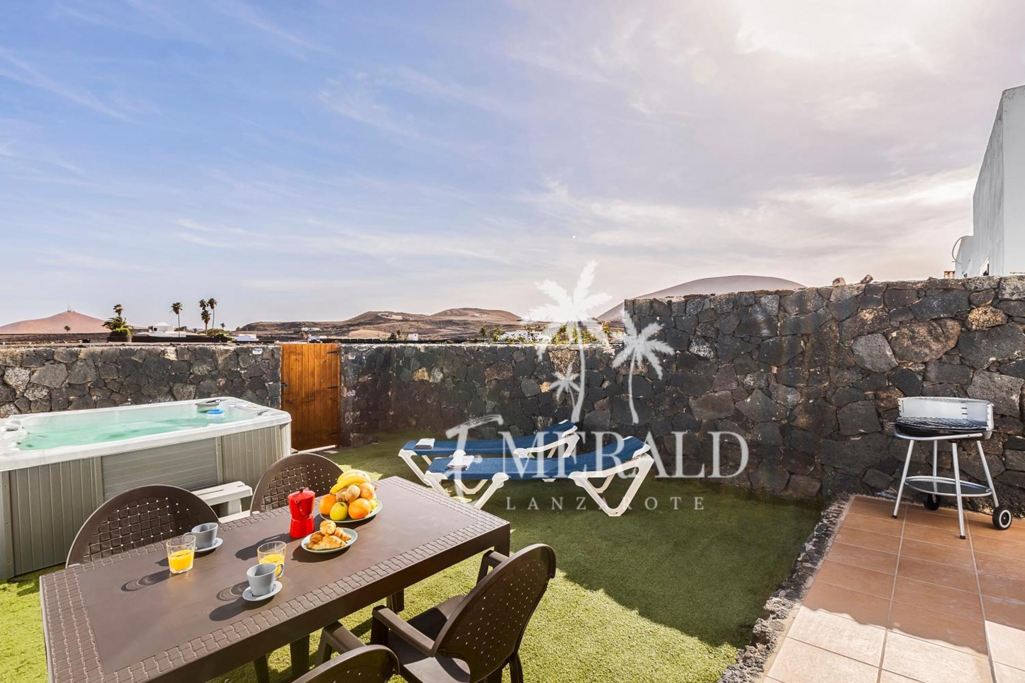 Apartment Malvasia Y Listan - Relax Con Vistas Al Volcan San Bartolome (Las Palmas)