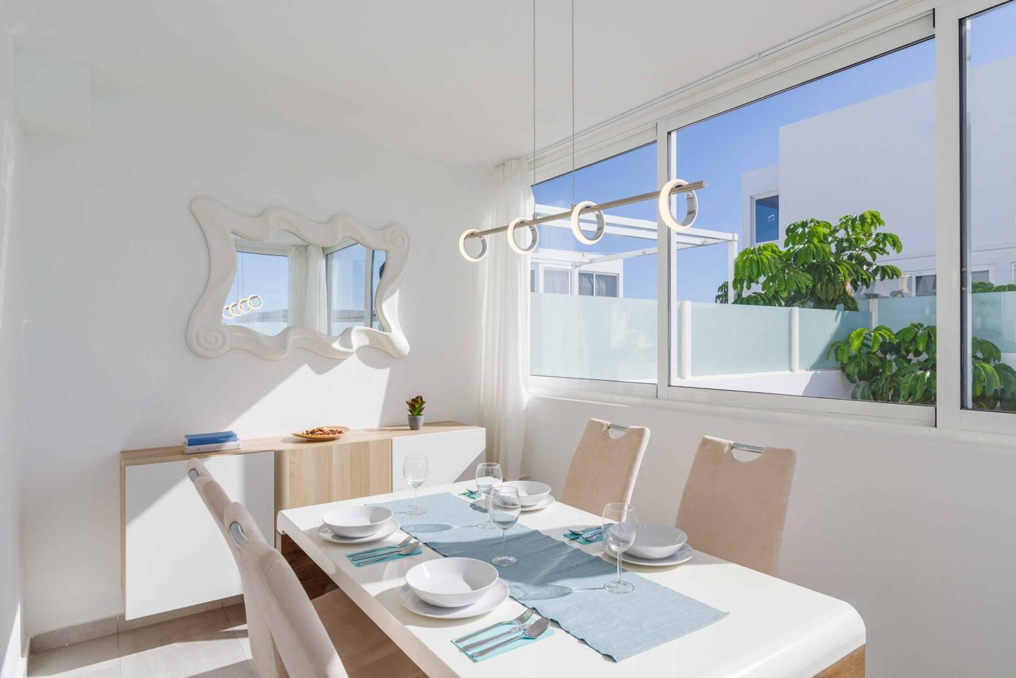 Marisol Villa *