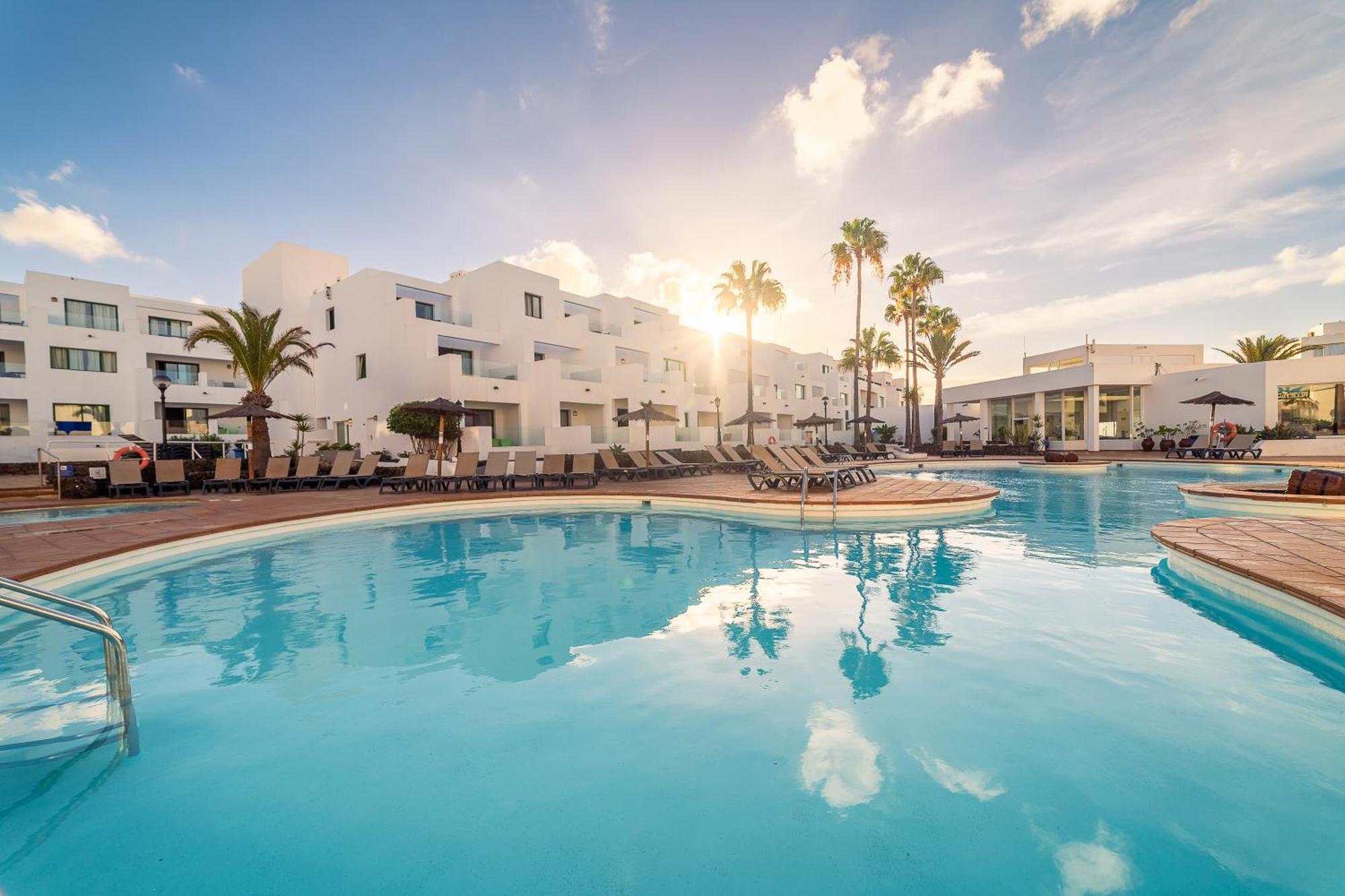 Galeon Playa Apartahotel
