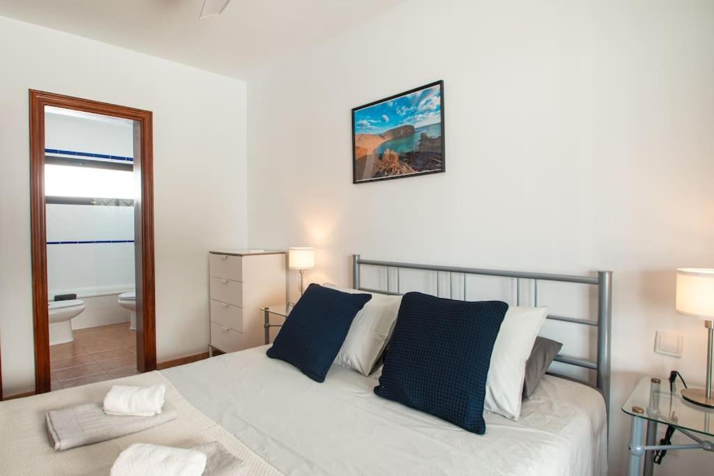 Holiday home Casa Marlay Spacious, Heated Pool, Bbq & Fast Wi-fi Only 15 Minutes Walk To Town