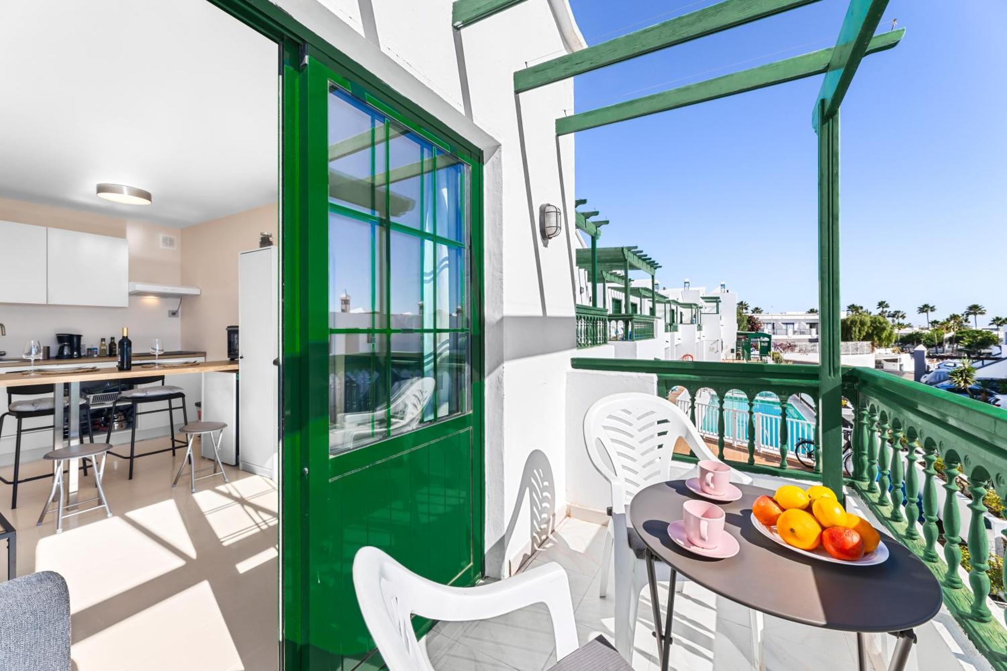 Home2book Bright Sea View Apartment