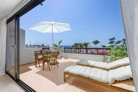 Sea View Puerto Del Carmen Apartment