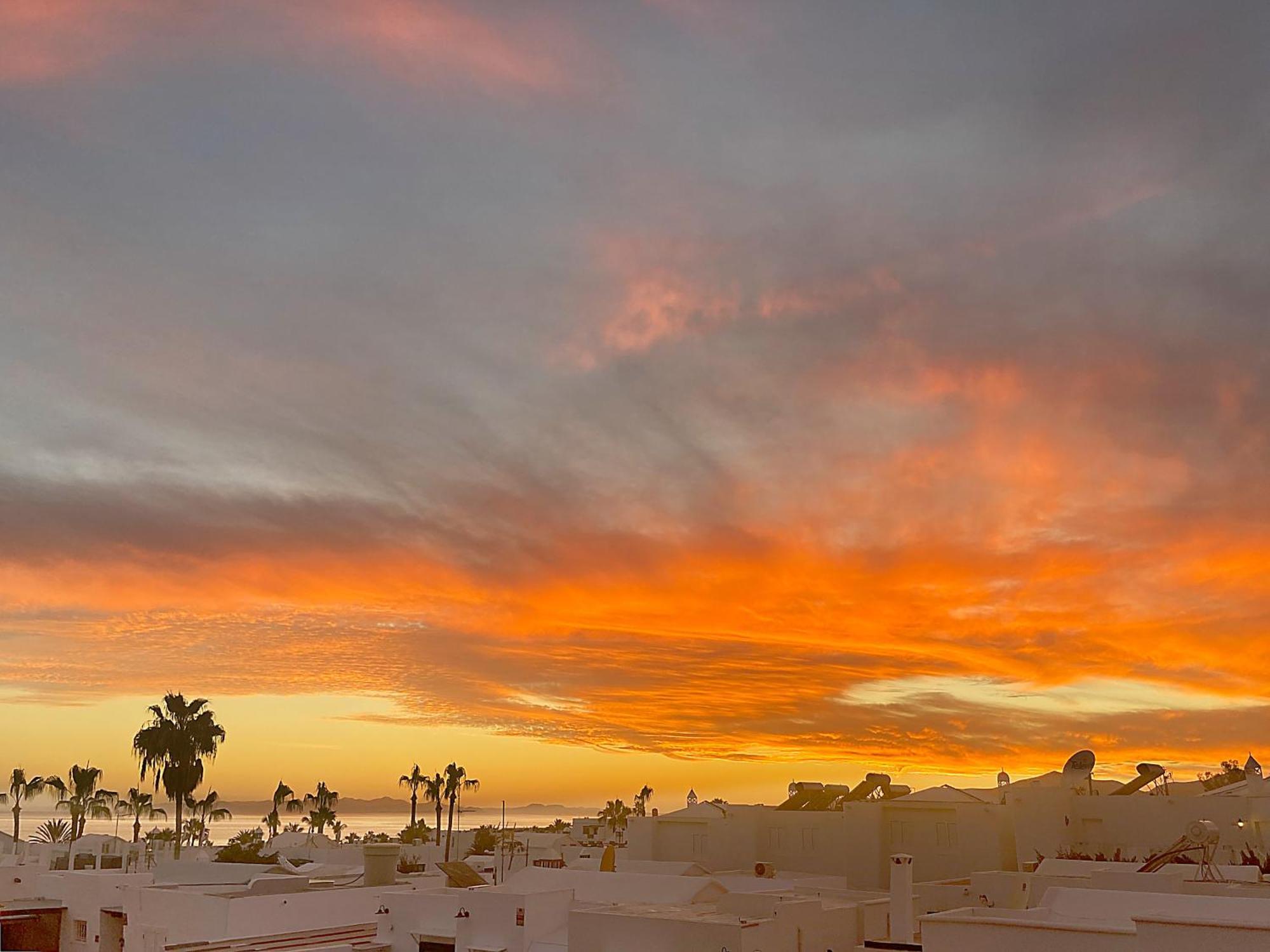 Casahost La Barraca Sunset Villa