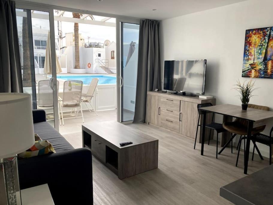 Apartamento Airconditioned 2bed Poolside *
