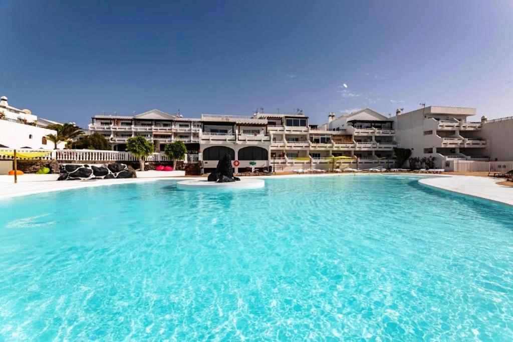New Pools Wonderful Views Ac Costa Teguise