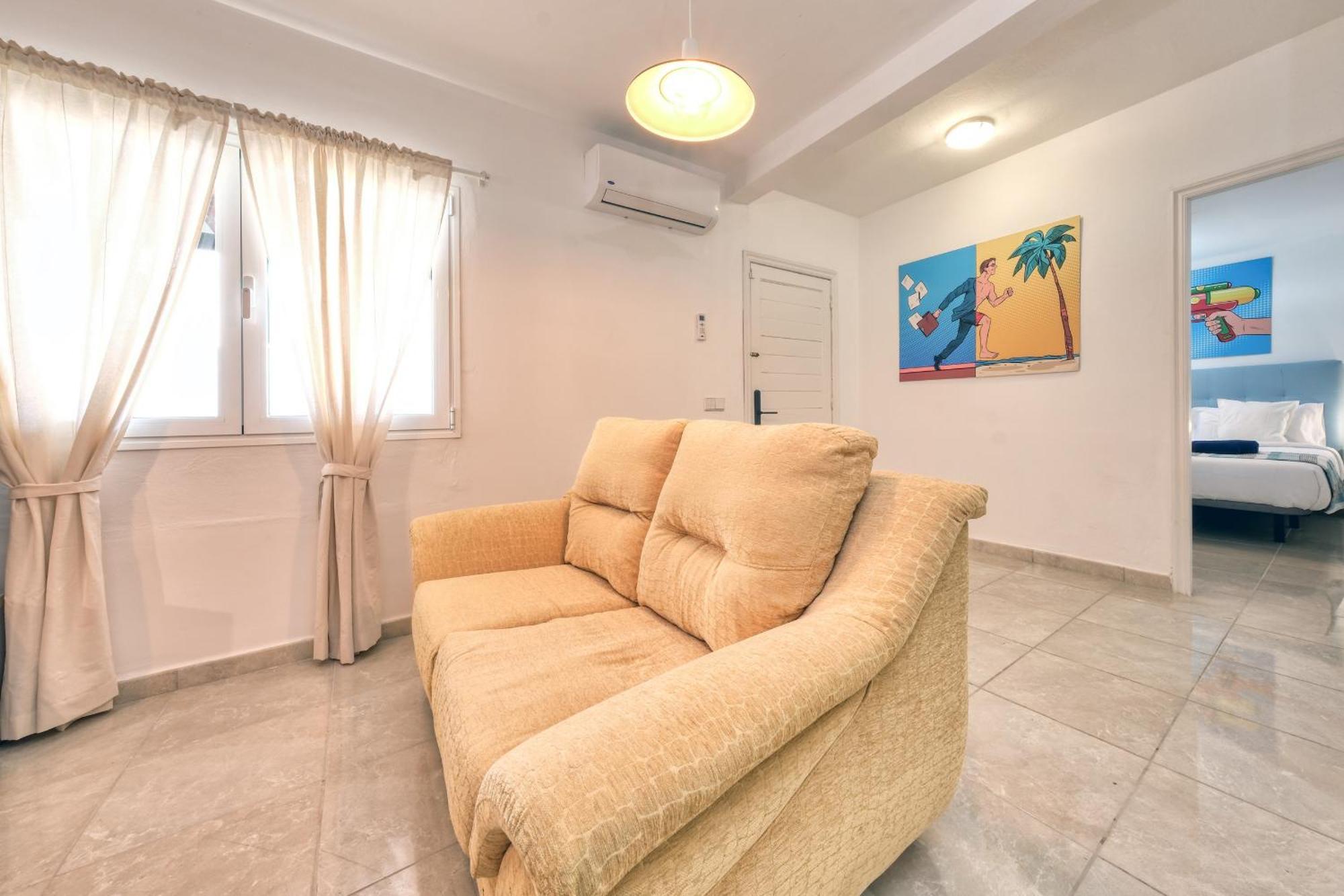Flaminia - Jacuzzi And Foosball - Just 400m From The Puerto del Carmen (Lanzarote)