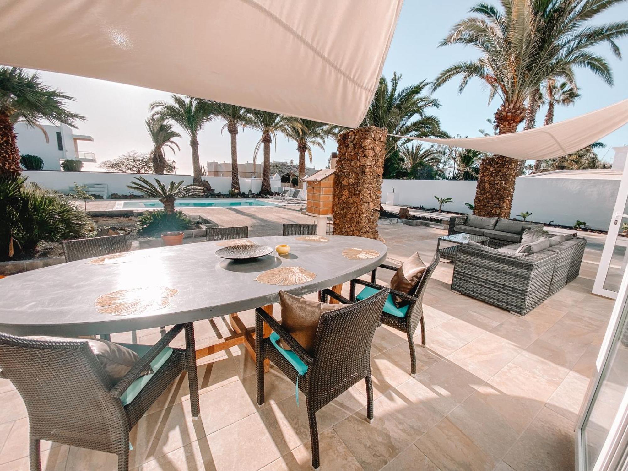 Aivy * Costa Teguise