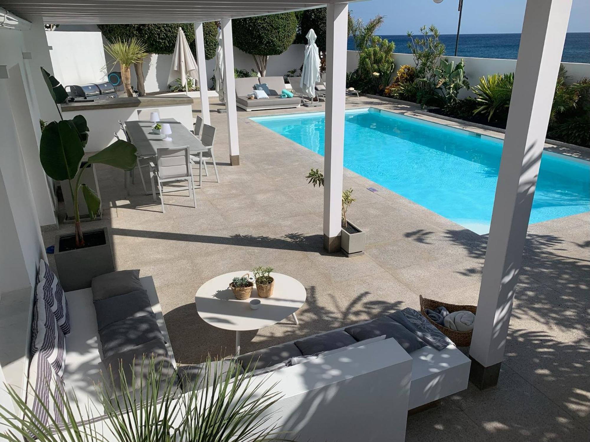 Villa Del Mar Lanzarote - Luxury Beachhouse Arrecife (Lanzarote)