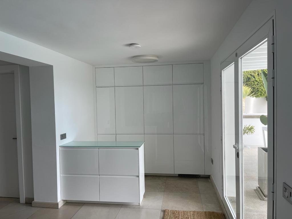 Villa Del Mar Lanzarote - Luxury Beachhouse *