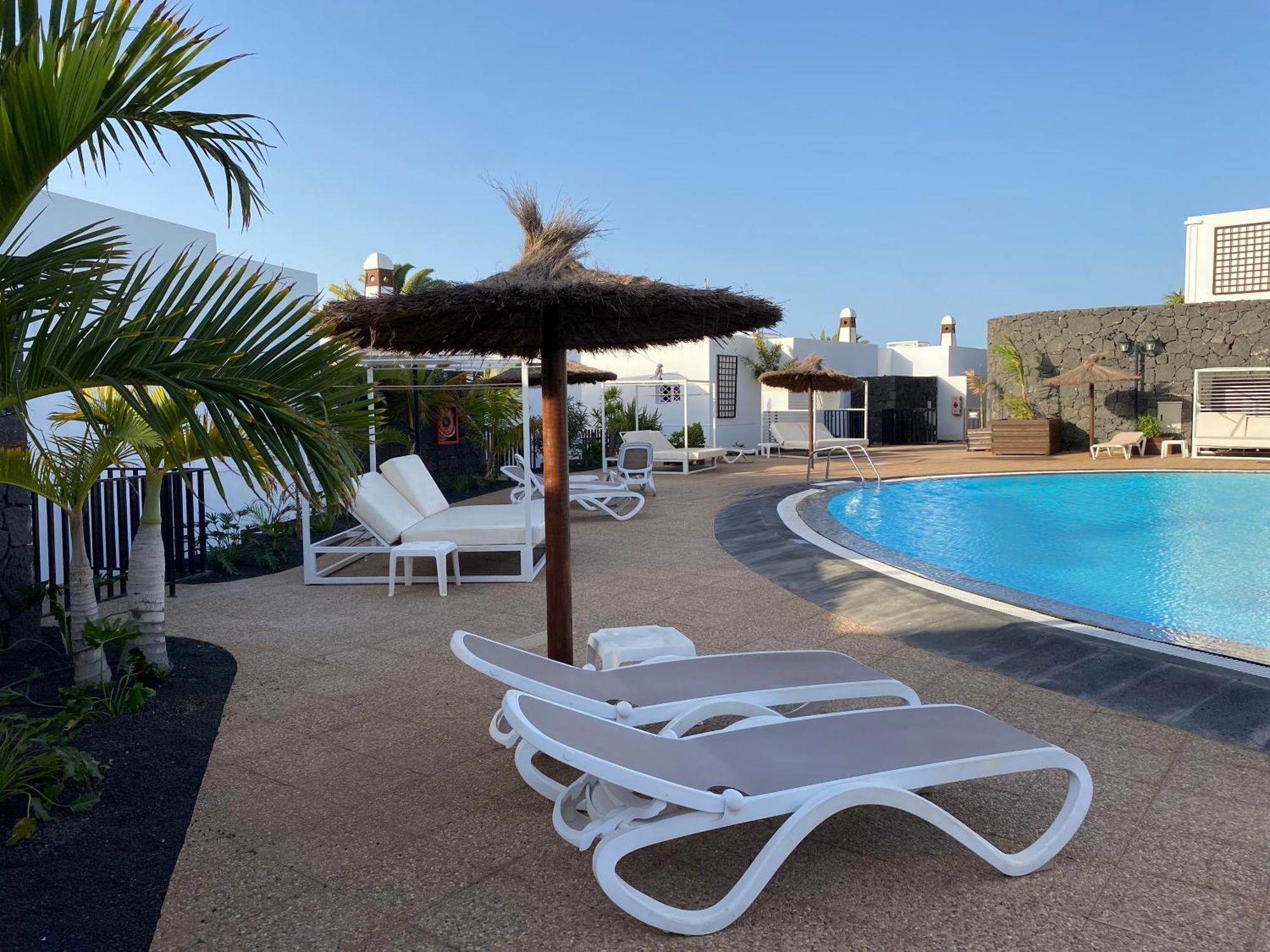 Aparthotel Livvo Coloradamar 4*