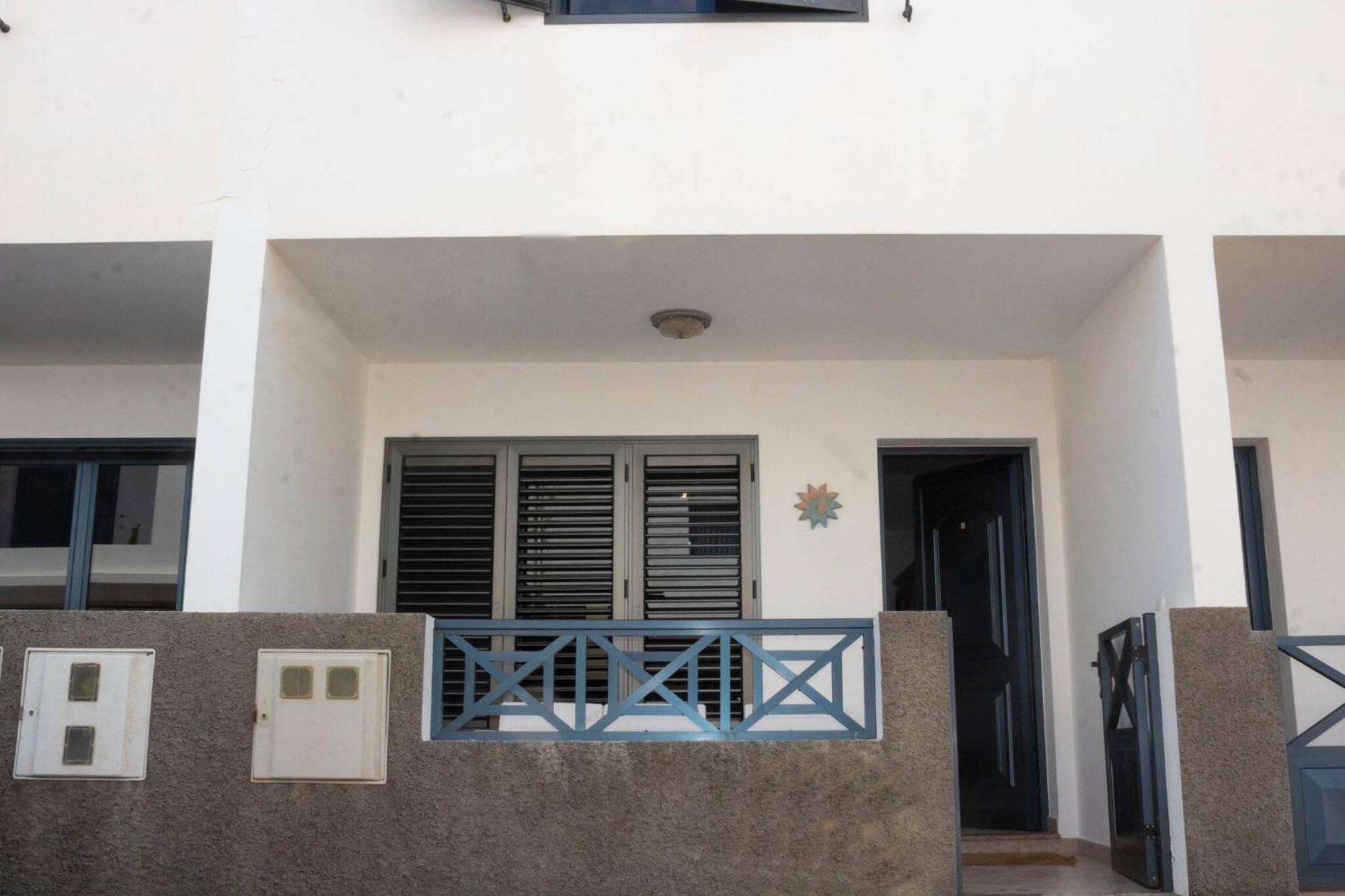 Casa Bianca Caleta De Guest house
