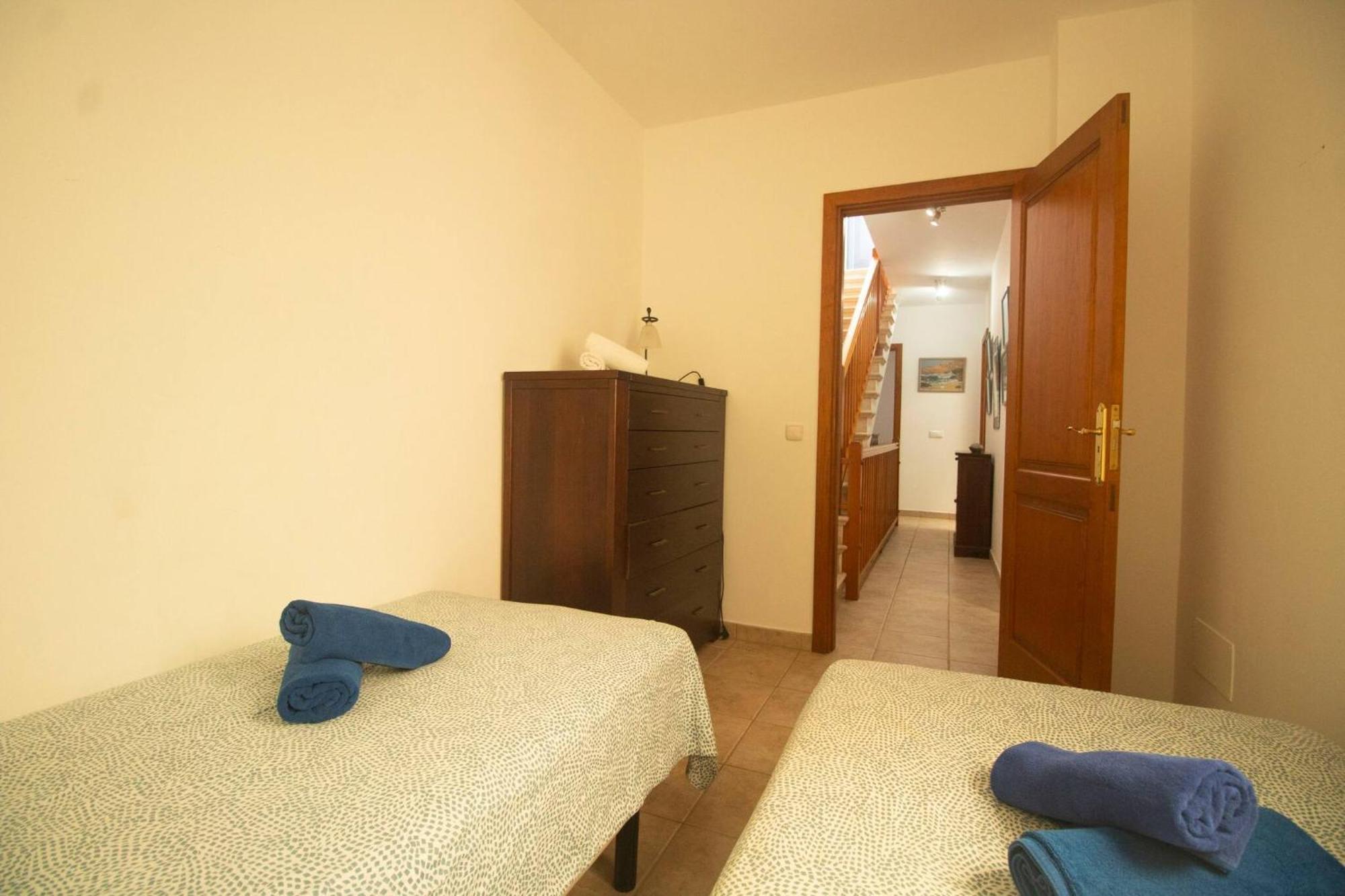 Casa Bianca Caleta De Guest house *