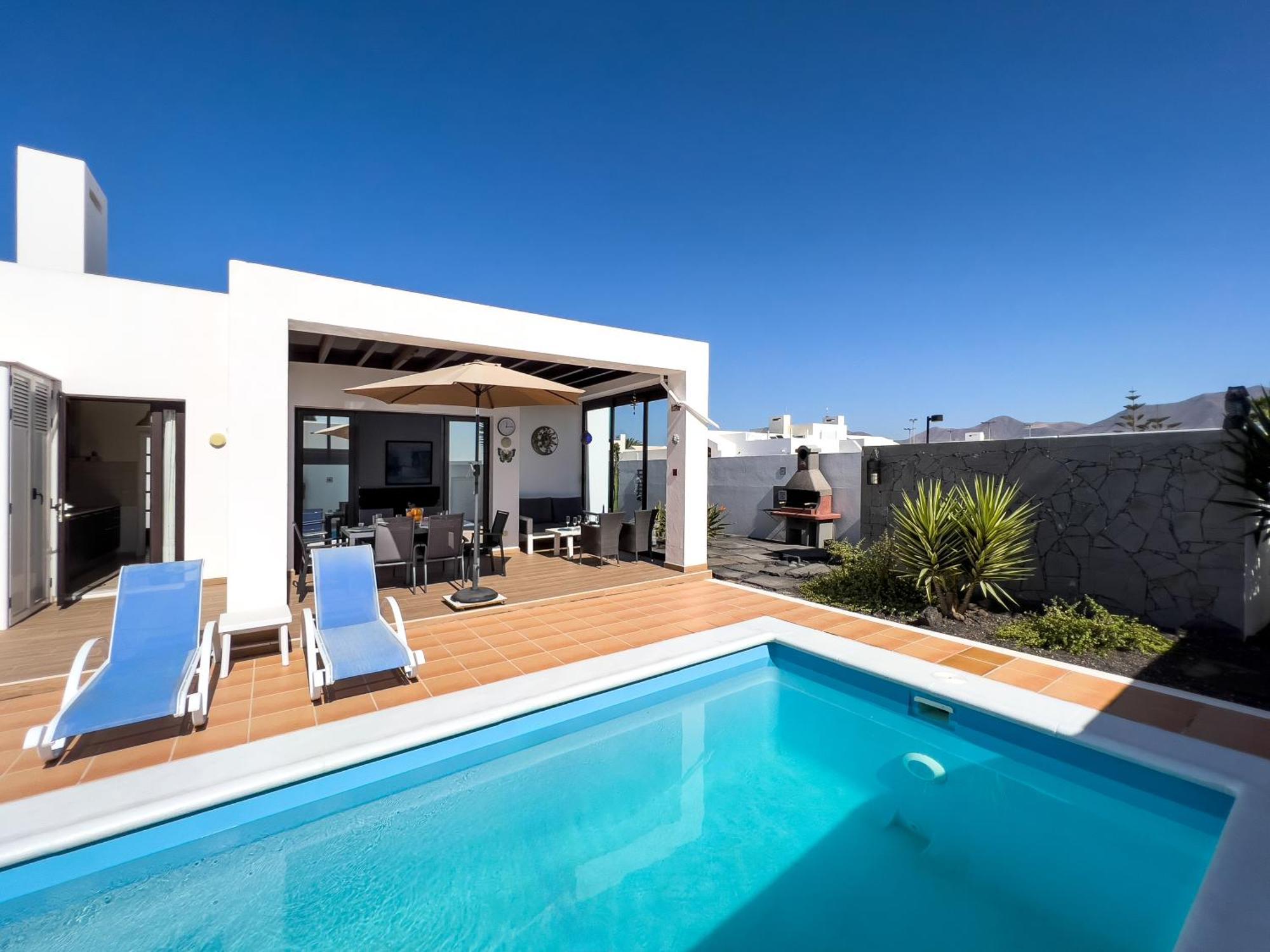 Casa Maddy - A Charming Location With Every Comfort Villa