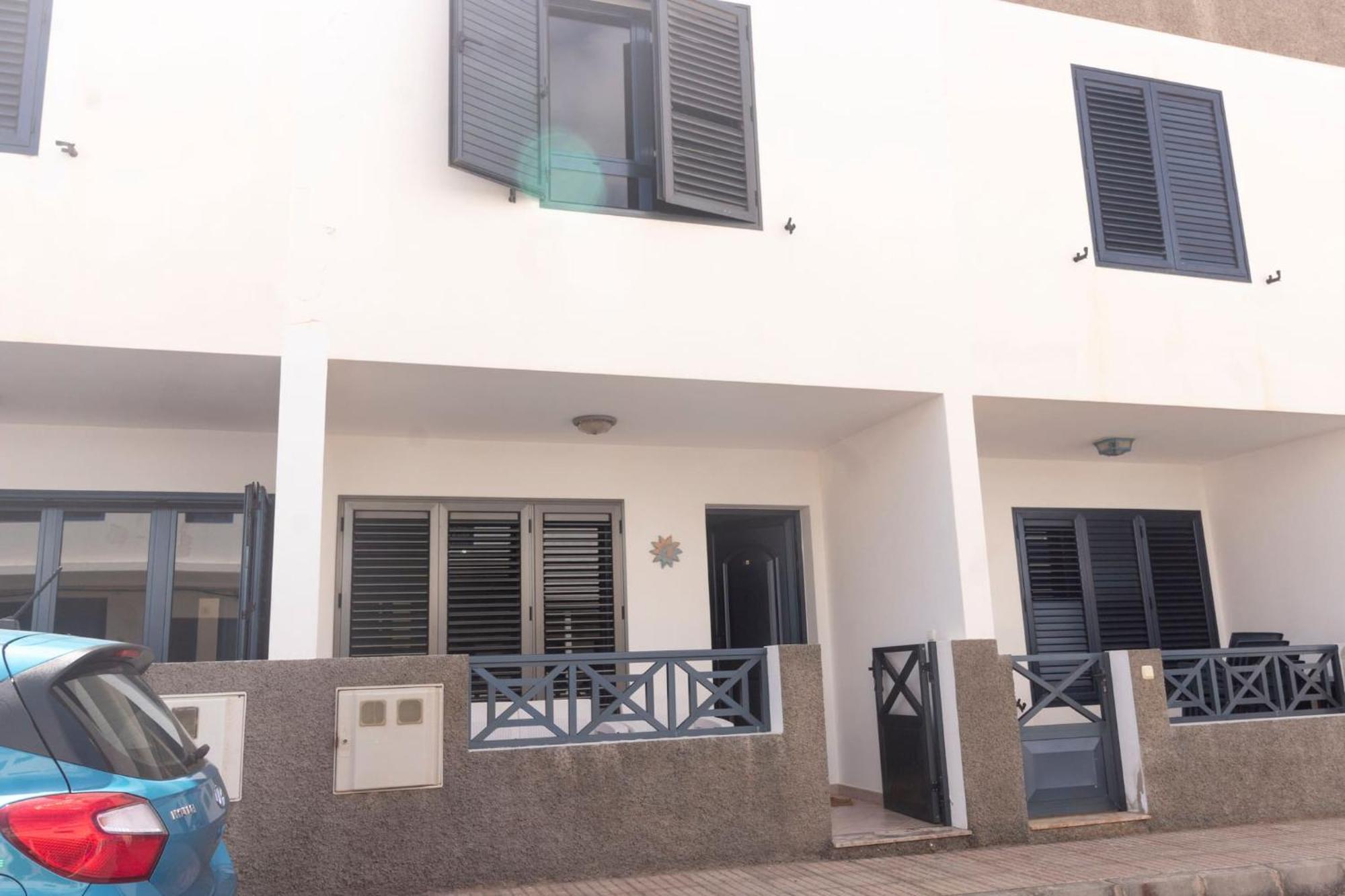 Casa Bianca Caleta De Guest house